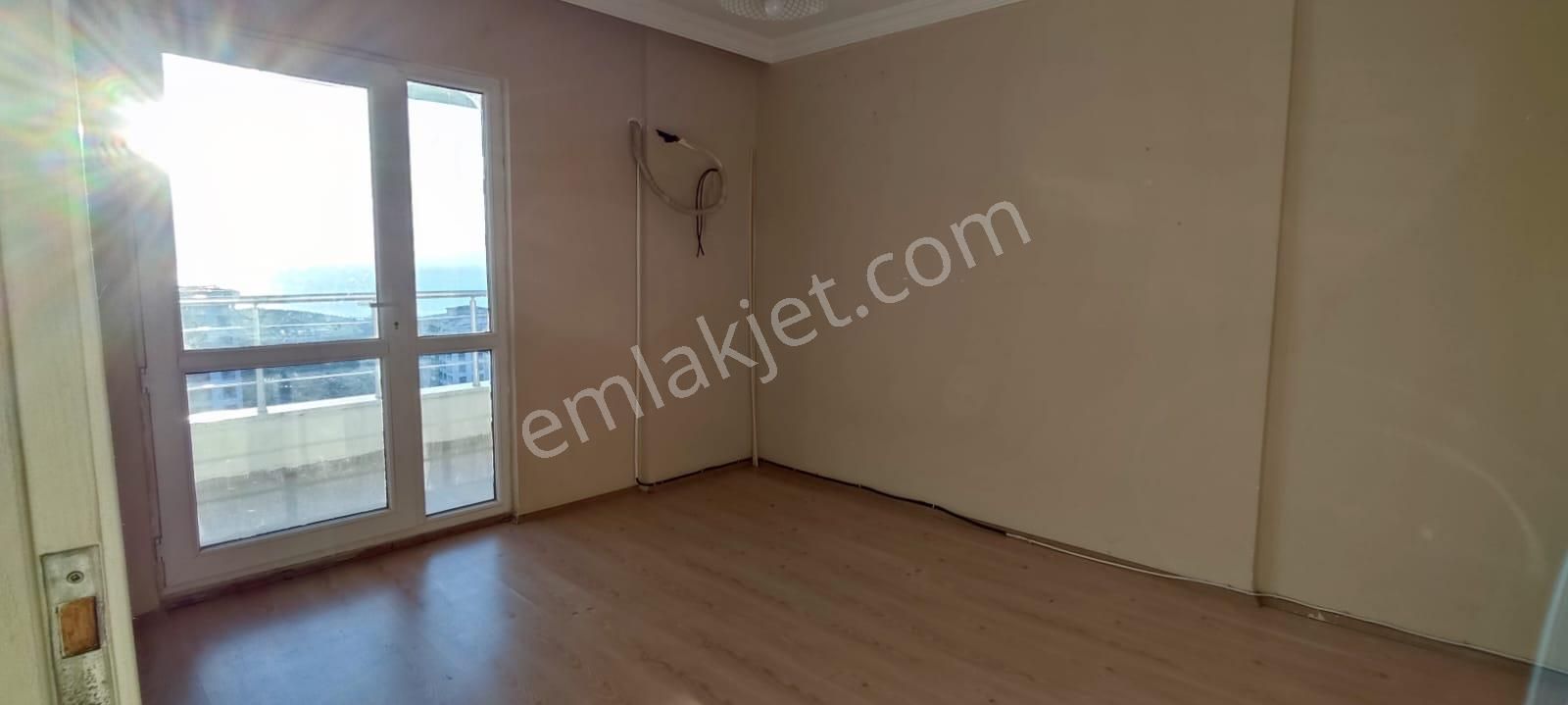 Kuşadası Uydukentte Denız Manzaralı Genış 2+1, Asansörlü Daıre - Görsel 18