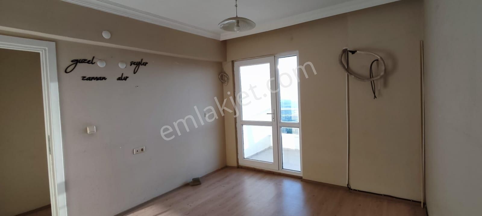 Kuşadası Uydukentte Denız Manzaralı Genış 2+1, Asansörlü Daıre - Görsel 19