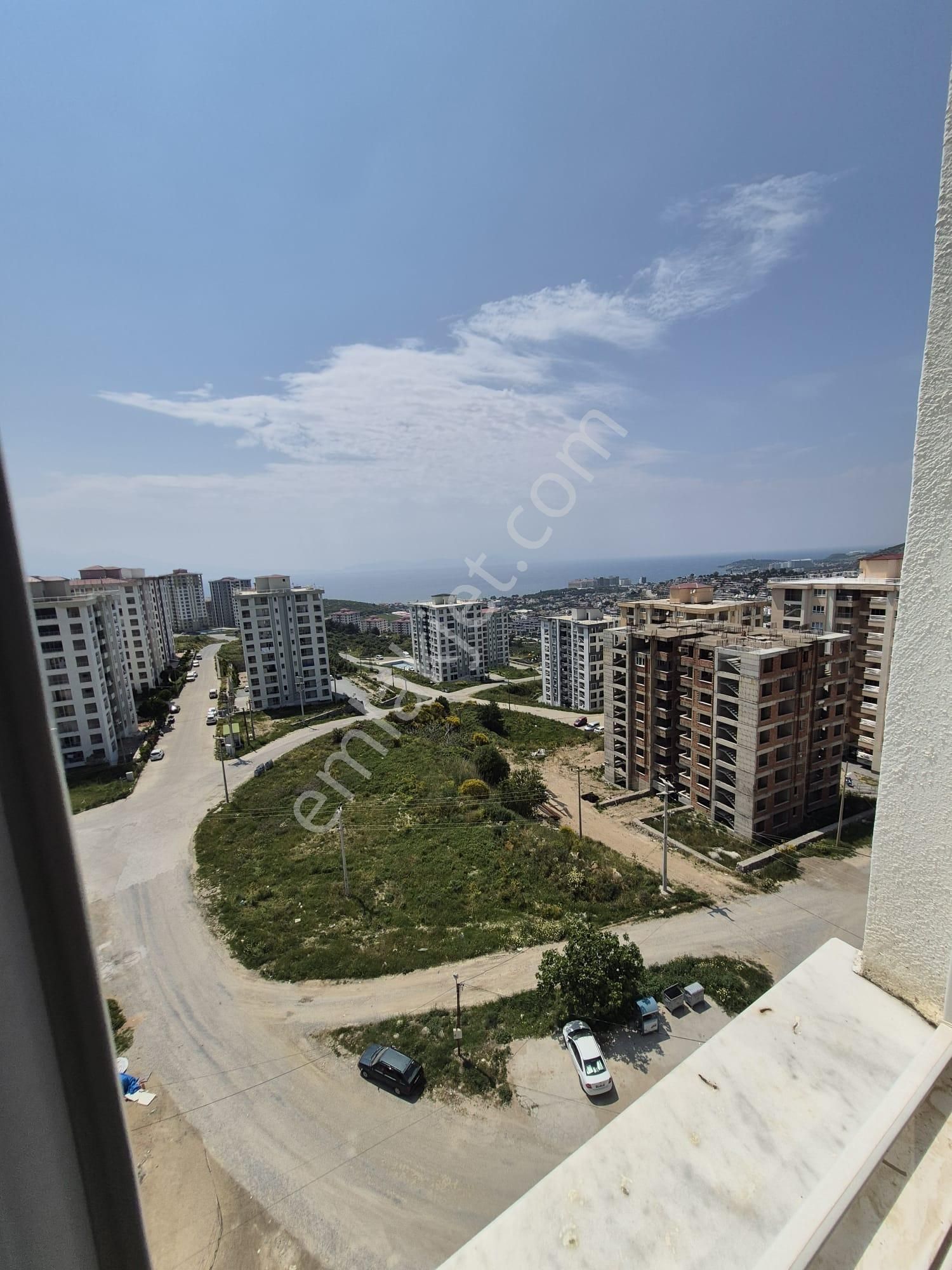 Kuşadası Uydukentte Denız Manzaralı Genış 2+1, Asansörlü Daıre - Görsel 7