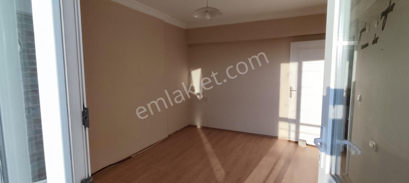 Kuşadası Uydukentte Denız Manzaralı Genış 2+1, Asansörlü Daıre - Görsel 20