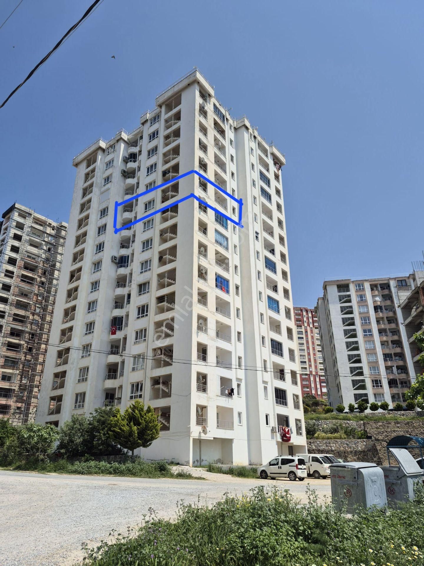 Kuşadası Uydukentte Denız Manzaralı Genış 2+1, Asansörlü Daıre - Görsel 30