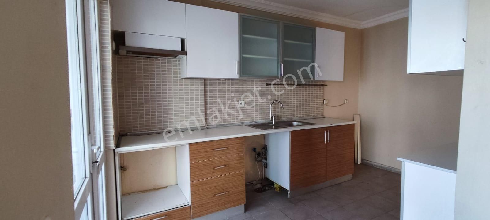 Kuşadası Uydukentte Denız Manzaralı Genış 2+1, Asansörlü Daıre - Görsel 16