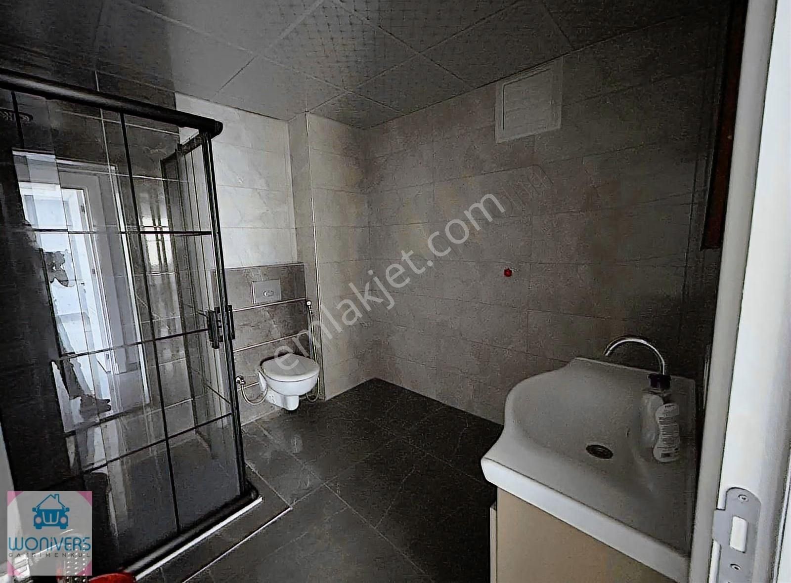 Wonıvers'den Medicalpark Hastanesi Yanında İçi Yenilenmiş Daire - Görsel 5