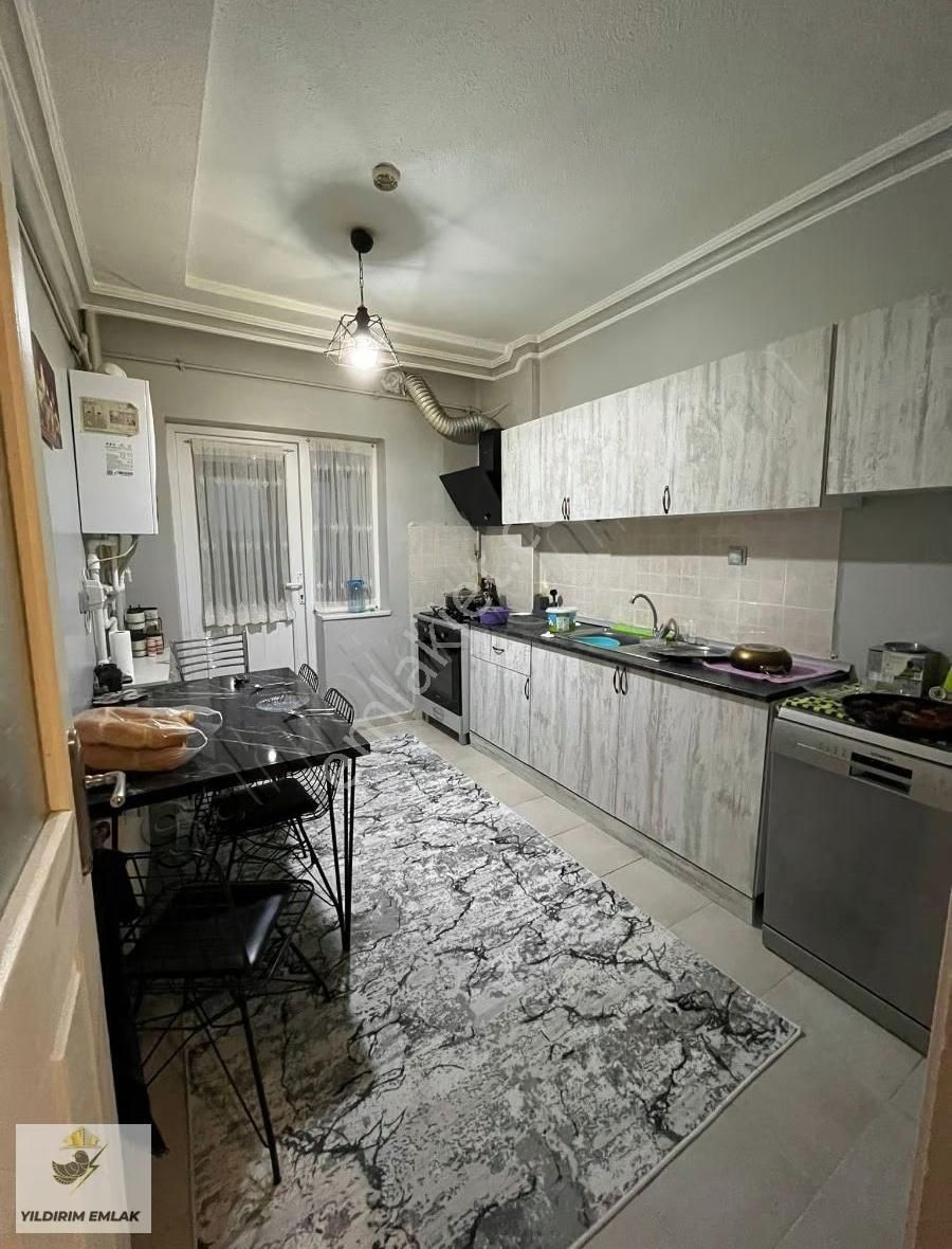 Yıldırım Emlak'tan M.akıf Tokide Ara Kat 3+1 Daire - Görsel 5