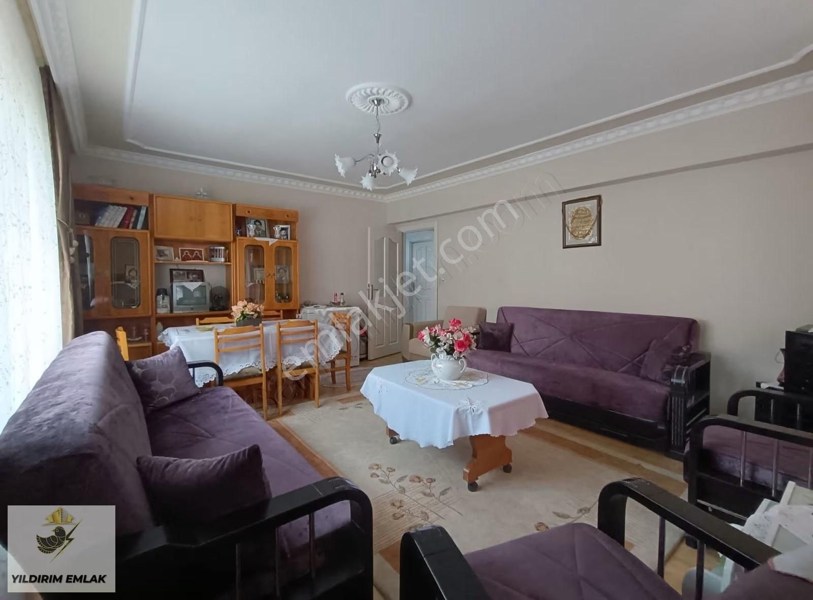 Yıldırım Emlak'tan Fatihte 3+1 Ara Kat Yapılı Lokasyonlu Daıre - Görsel 9