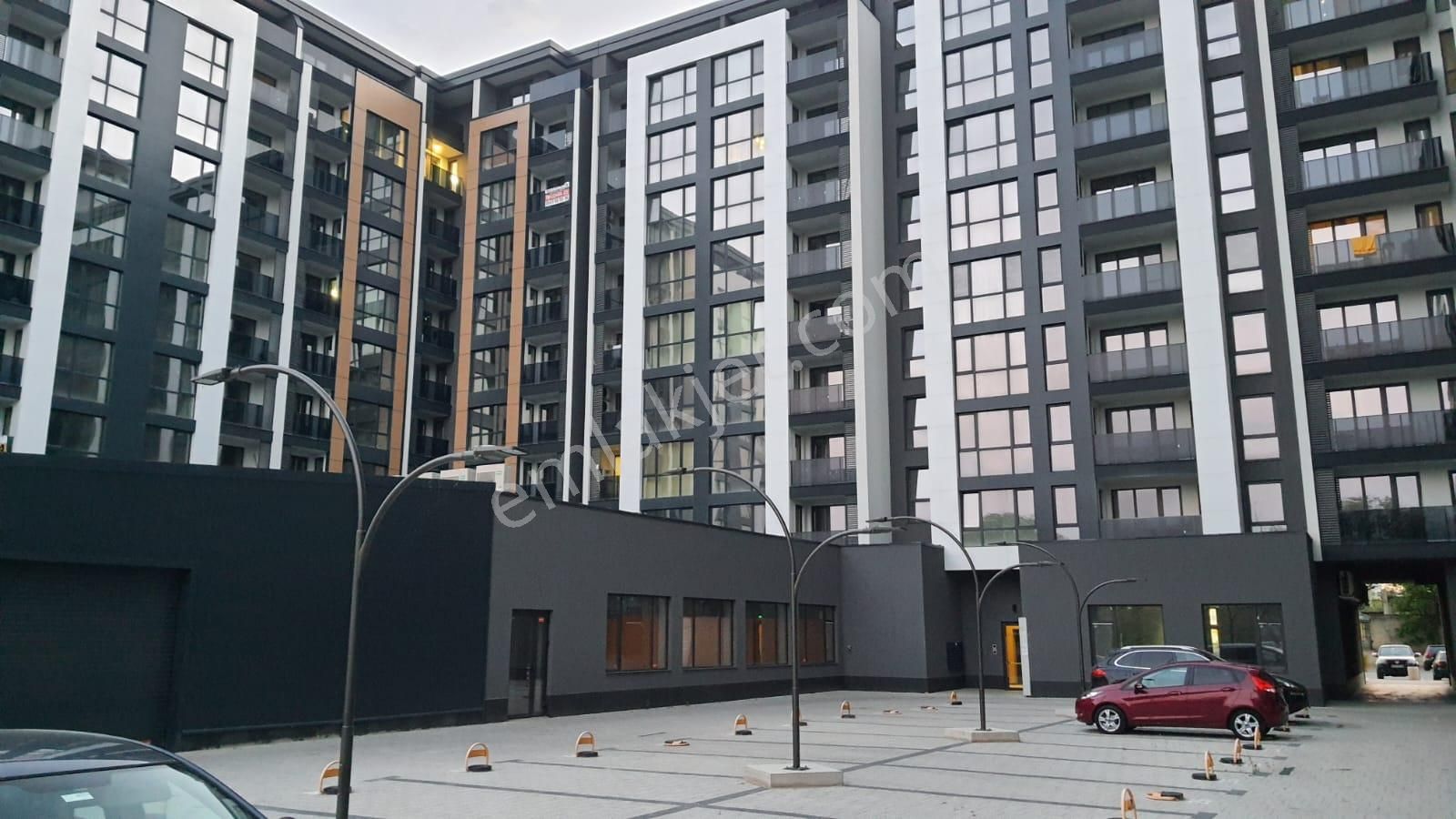 Sahibinden Satılık - Plovdiv Merkezde - 1+1 Geniş Daire