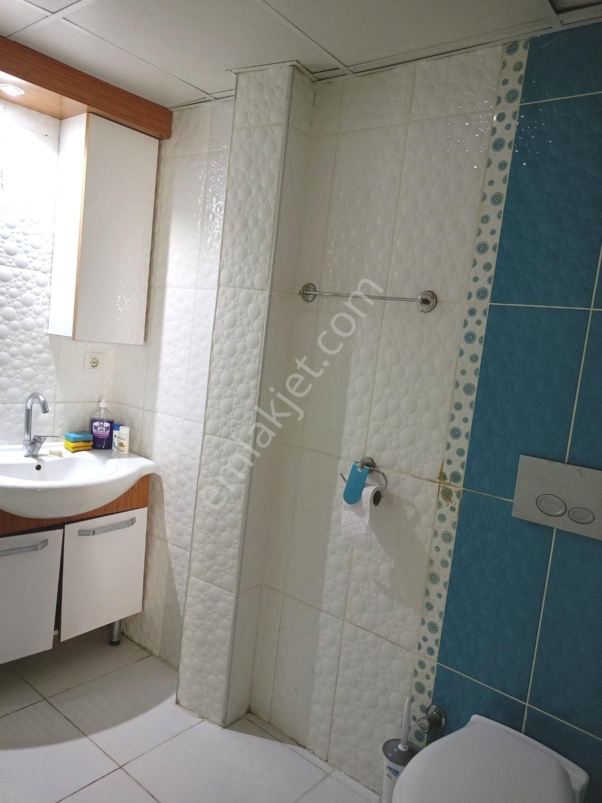 Pelitlibağ Mahallesinde 4 Yıllık Balkonlu Geniş Odalar 1+1 Apart 2140.000 Tl - Görsel 11