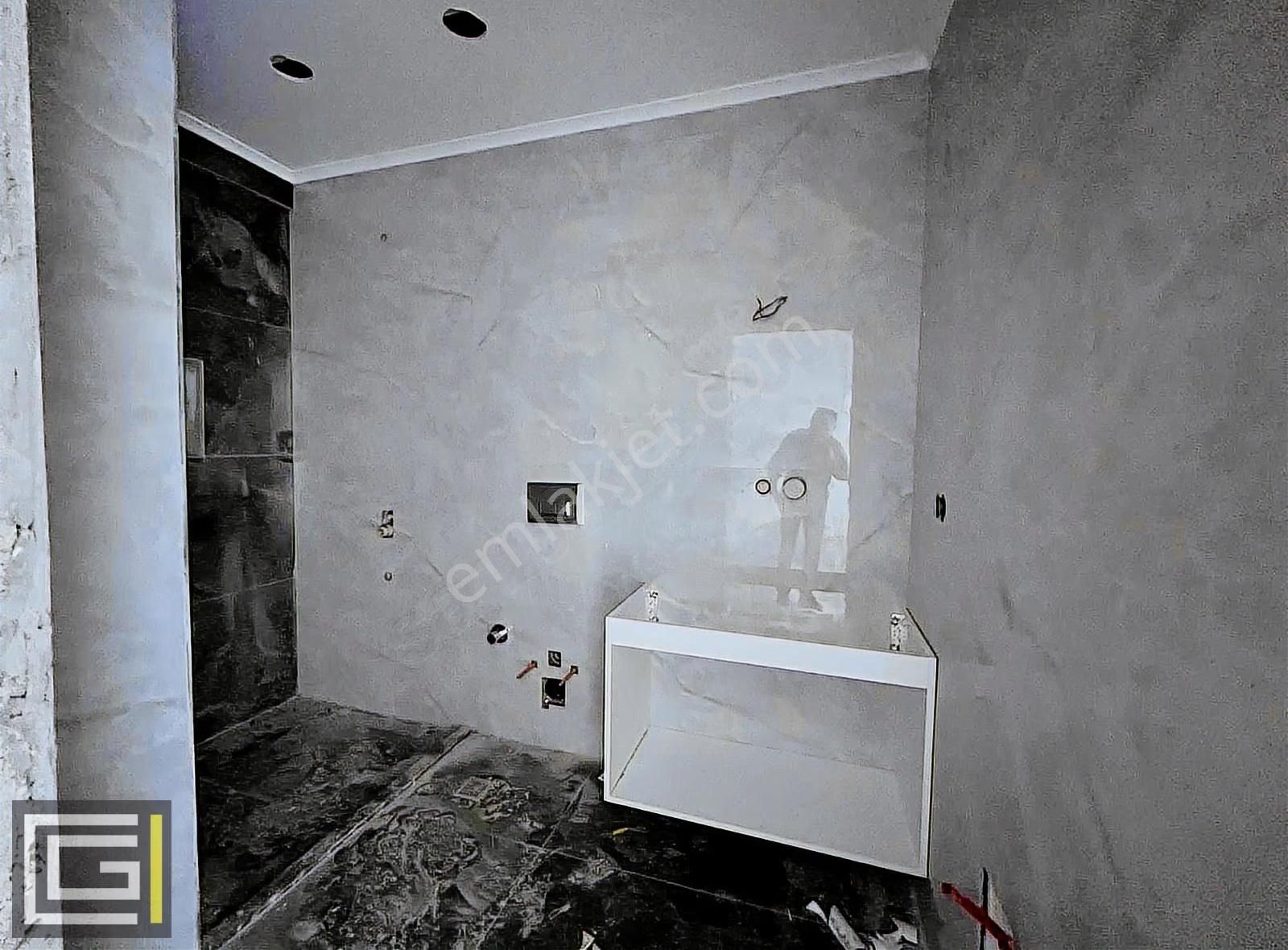 Kaliteli İşçiliğe Sahip Lüks 2+1 Giriş Kat Satılık Daire - Görsel 12