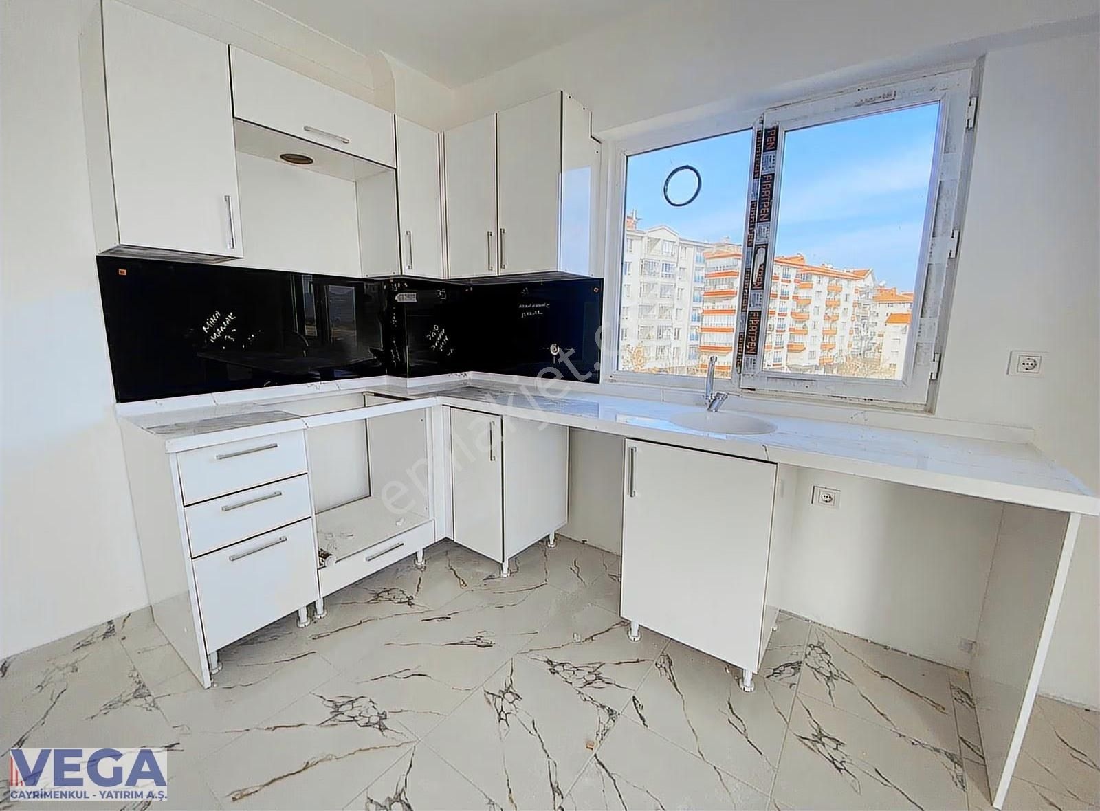 ▄vega▄ Akşemsettin Mahallesi 3+1 Vadi Manzaralı Geniş Balkonlu - Görsel 2