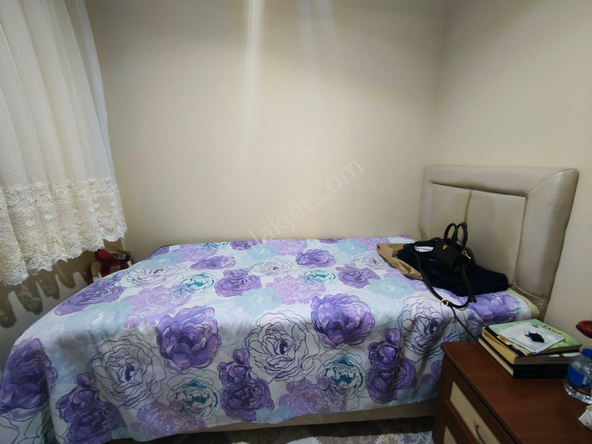 Güneyden Münibüs Caddesine 1 Dakika Yürüme 3+1.90m2 Daire - Görsel 11