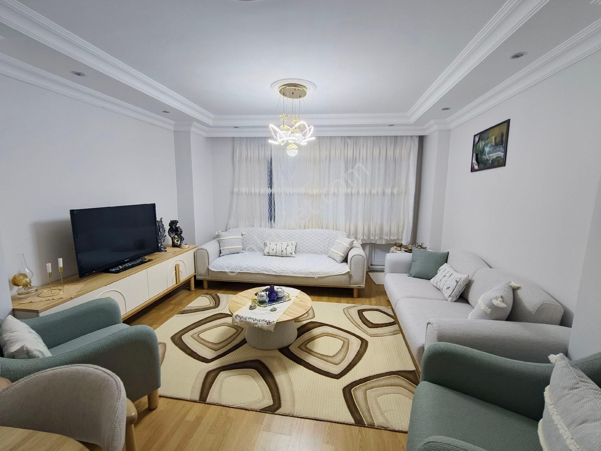 Güneyden Münibüs Caddesine 1 Dakika Yürüme 3+1.90m2 Daire - Görsel 9