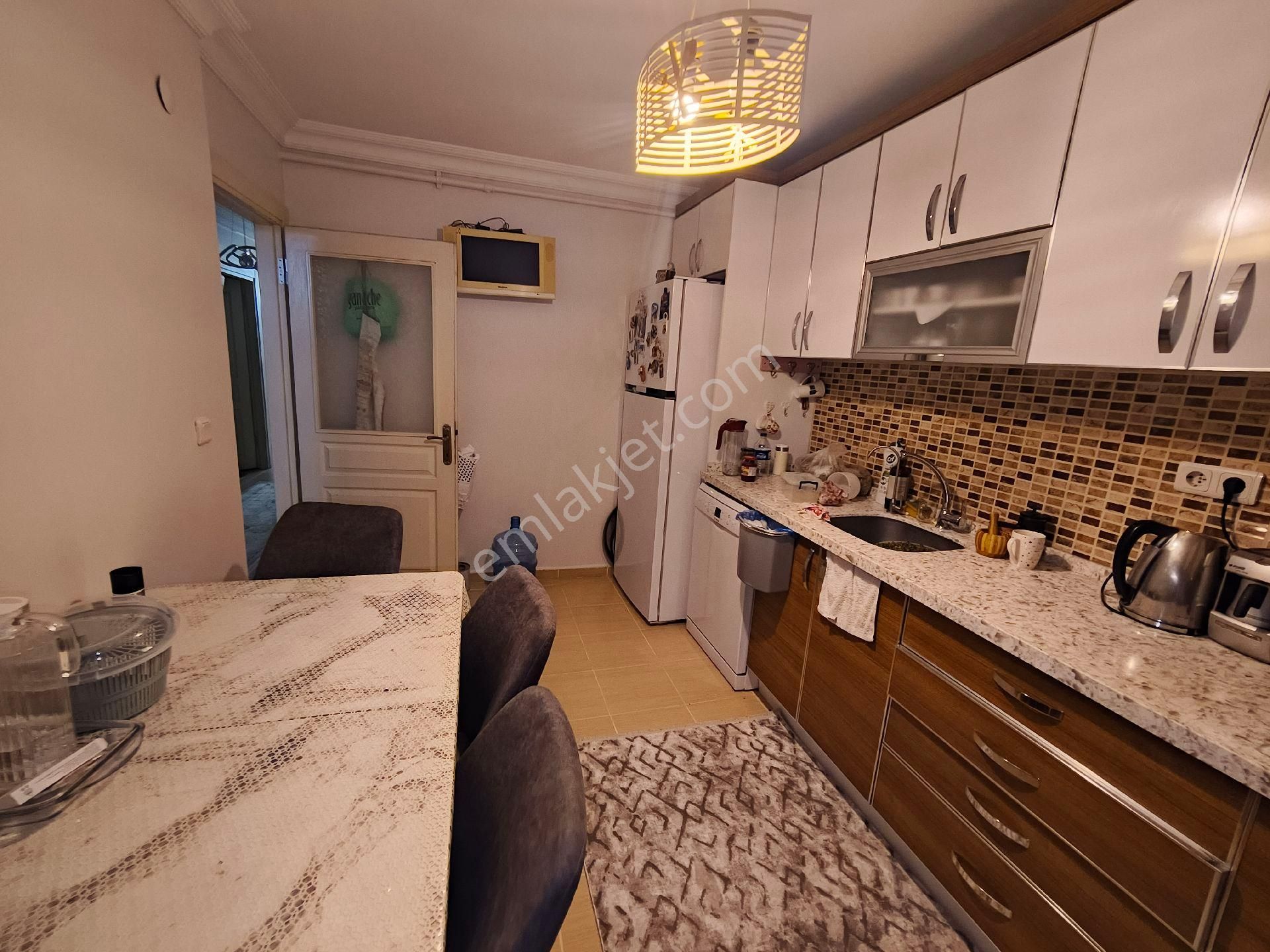 Güneyden Münibüs Caddesine 1 Dakika Yürüme 3+1.90m2 Daire - Görsel 31