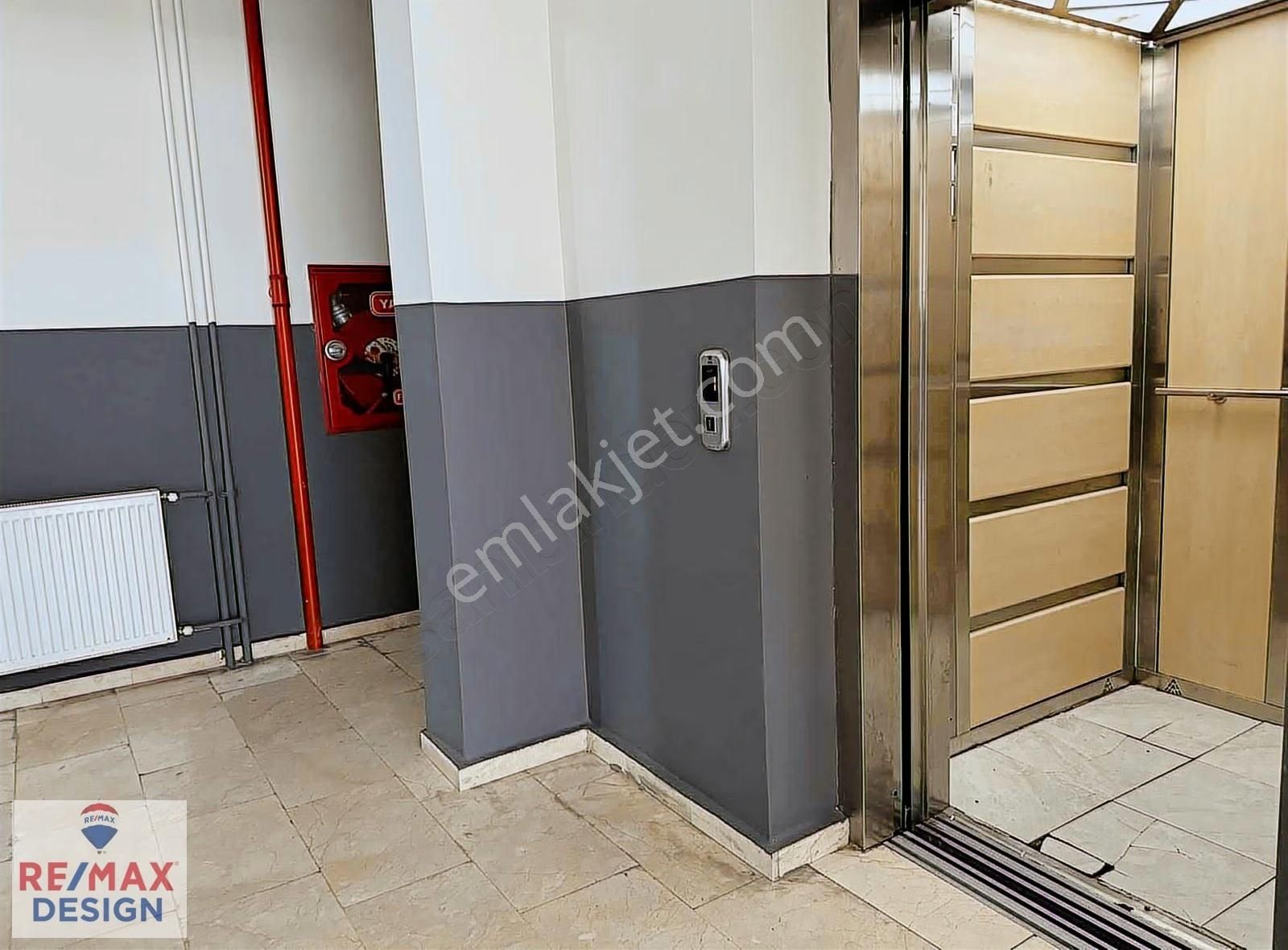 Remax Desıgn Erenler Kentsel Dönüşüm Sitesinde Satılık 3+1 Daire - Görsel 2