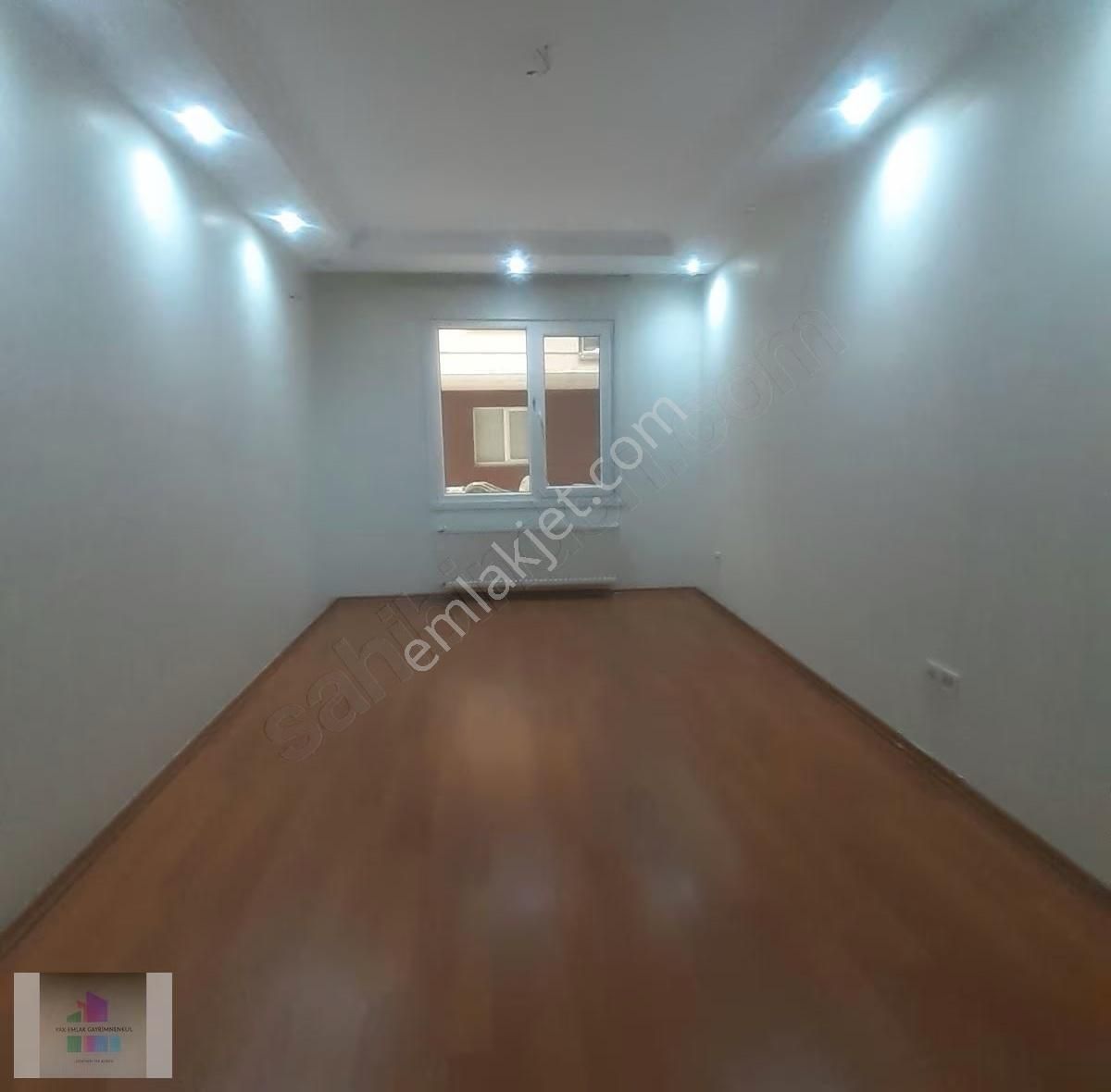 Beyazkonaklarda Kapalı Otoparklı Site İçersinde Güvenlik Görevli - Görsel 13