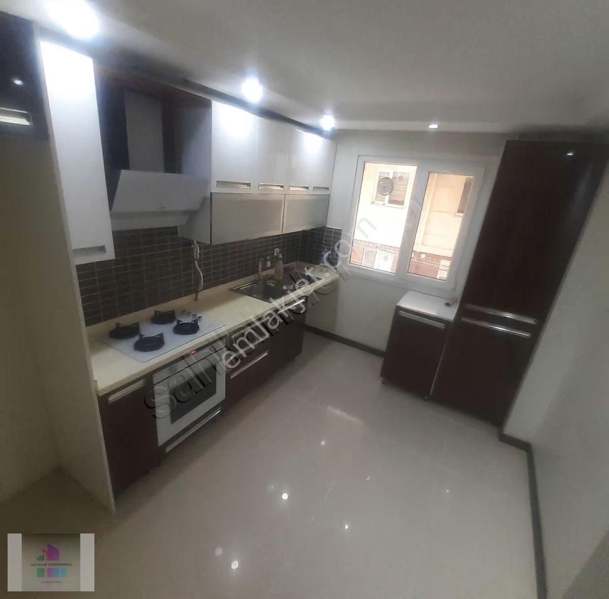 Beyazkonaklarda Kapalı Otoparklı Site İçersinde Güvenlik Görevli - Görsel 29