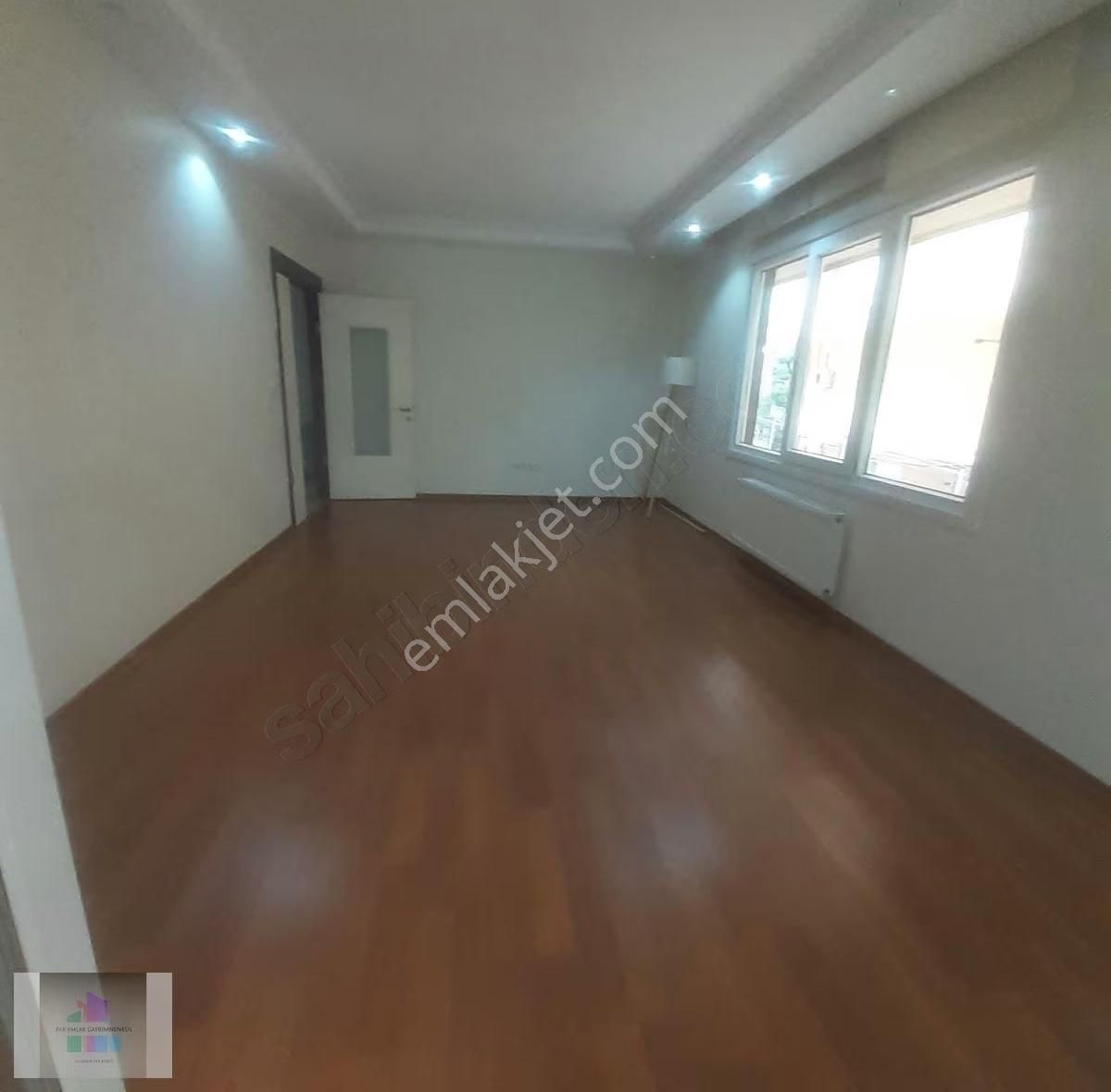 Beyazkonaklarda Kapalı Otoparklı Site İçersinde Güvenlik Görevli - Görsel 19