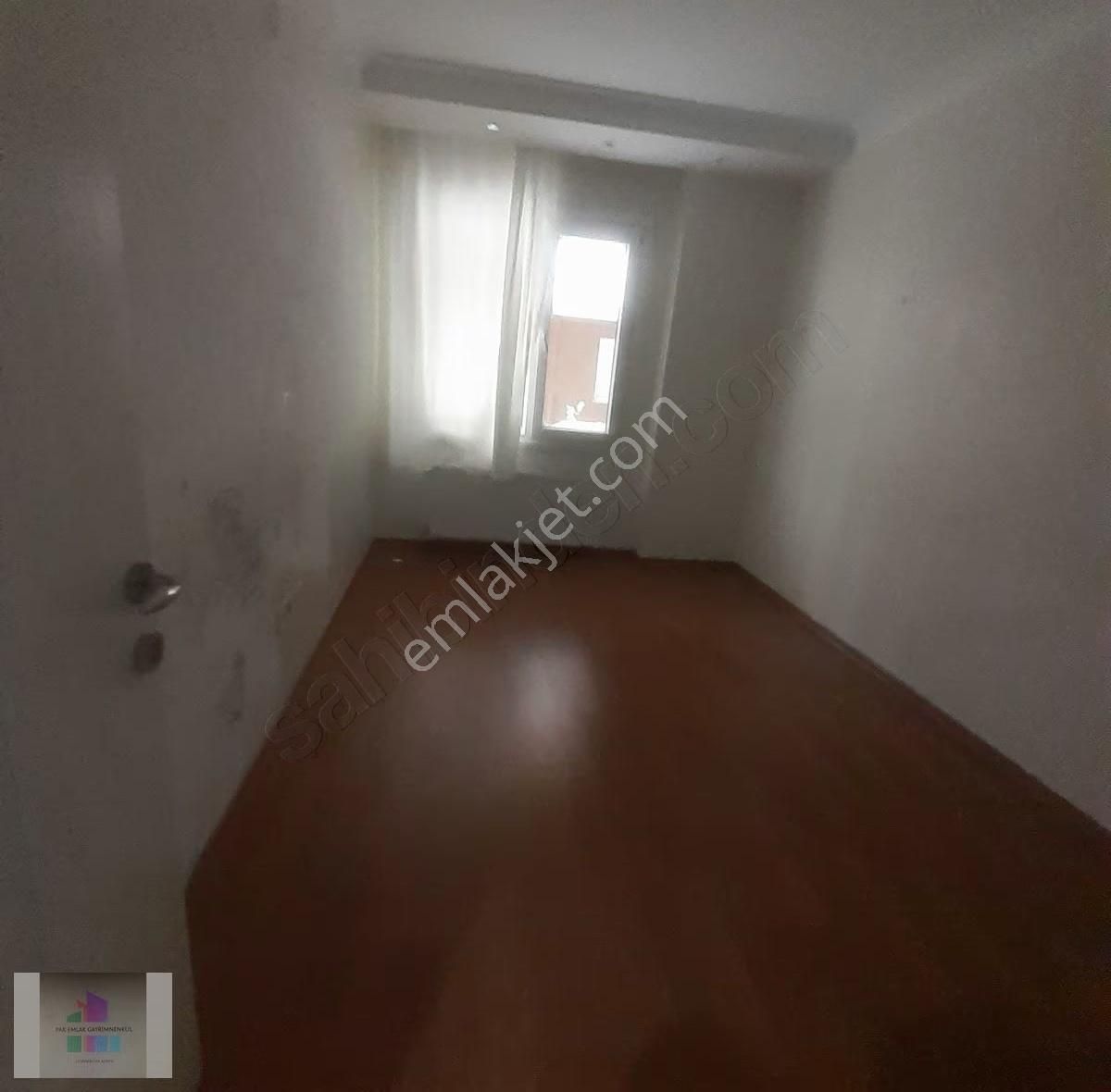 Beyazkonaklarda Kapalı Otoparklı Site İçersinde Güvenlik Görevli - Görsel 31