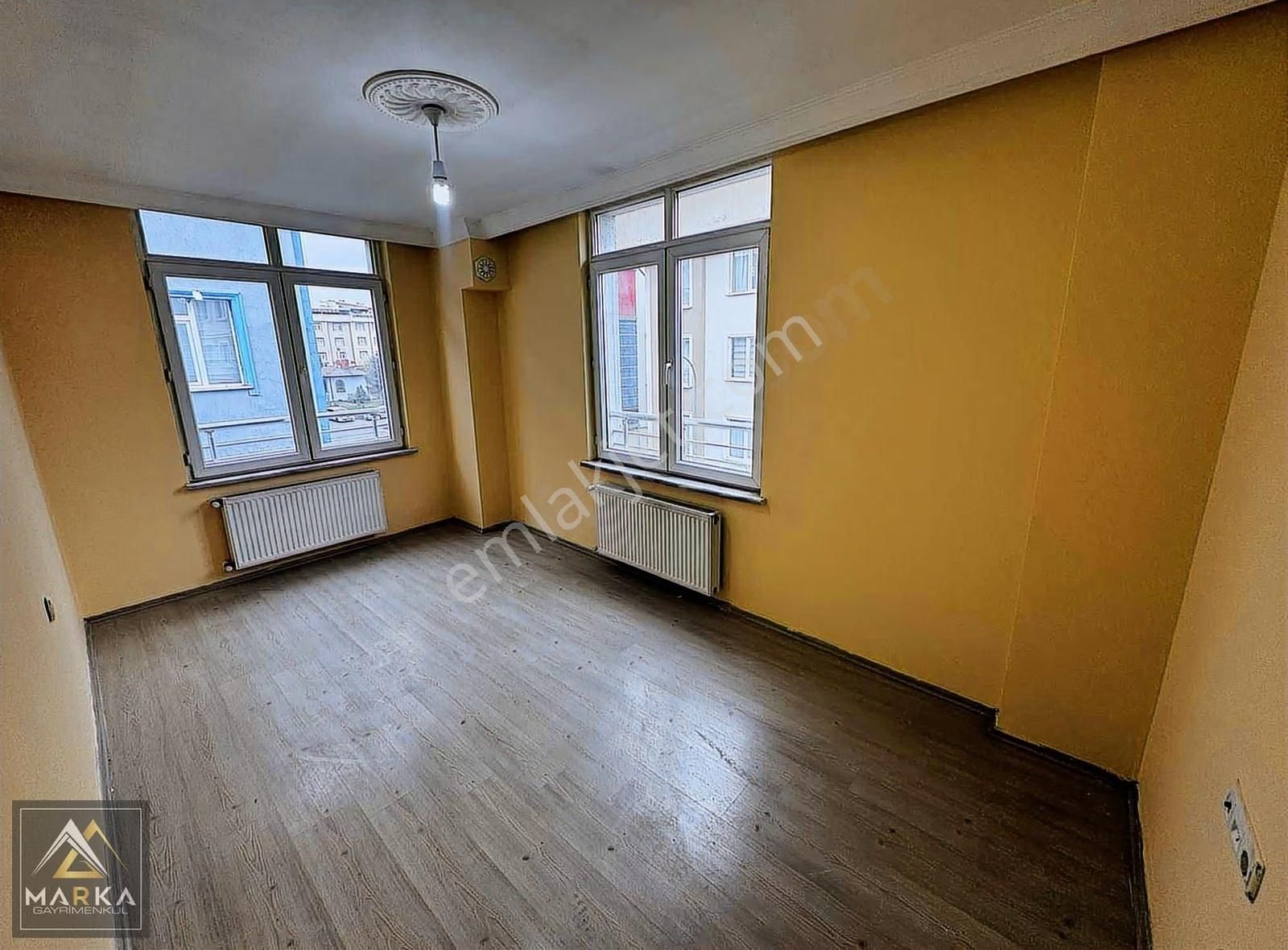 Marka'dan Meydan'da Bakımlı Ara Kat 2+1 Satılık Daire - Görsel 15