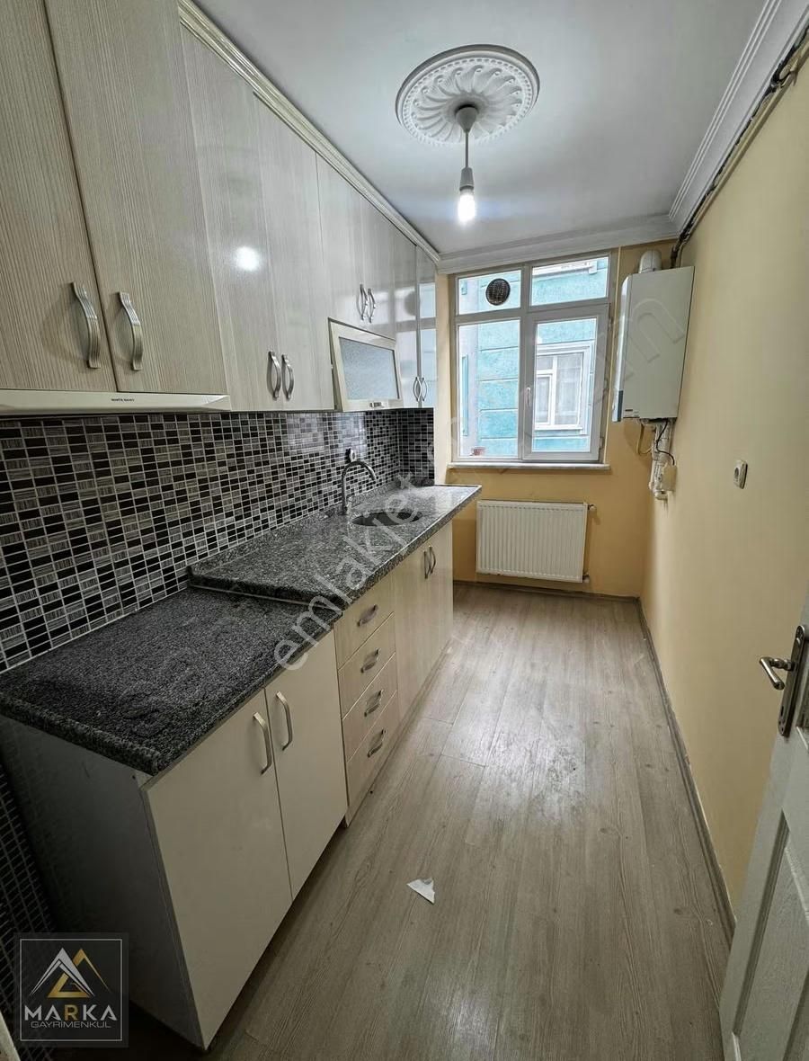 Marka'dan Meydan'da Bakımlı Ara Kat 2+1 Satılık Daire - Görsel 23