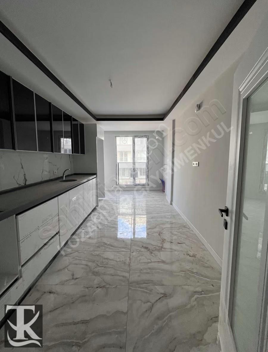 Kozanlar Gayrimenkulden Bağlum Hisarda 3+1 Kat Seçenekli Daire