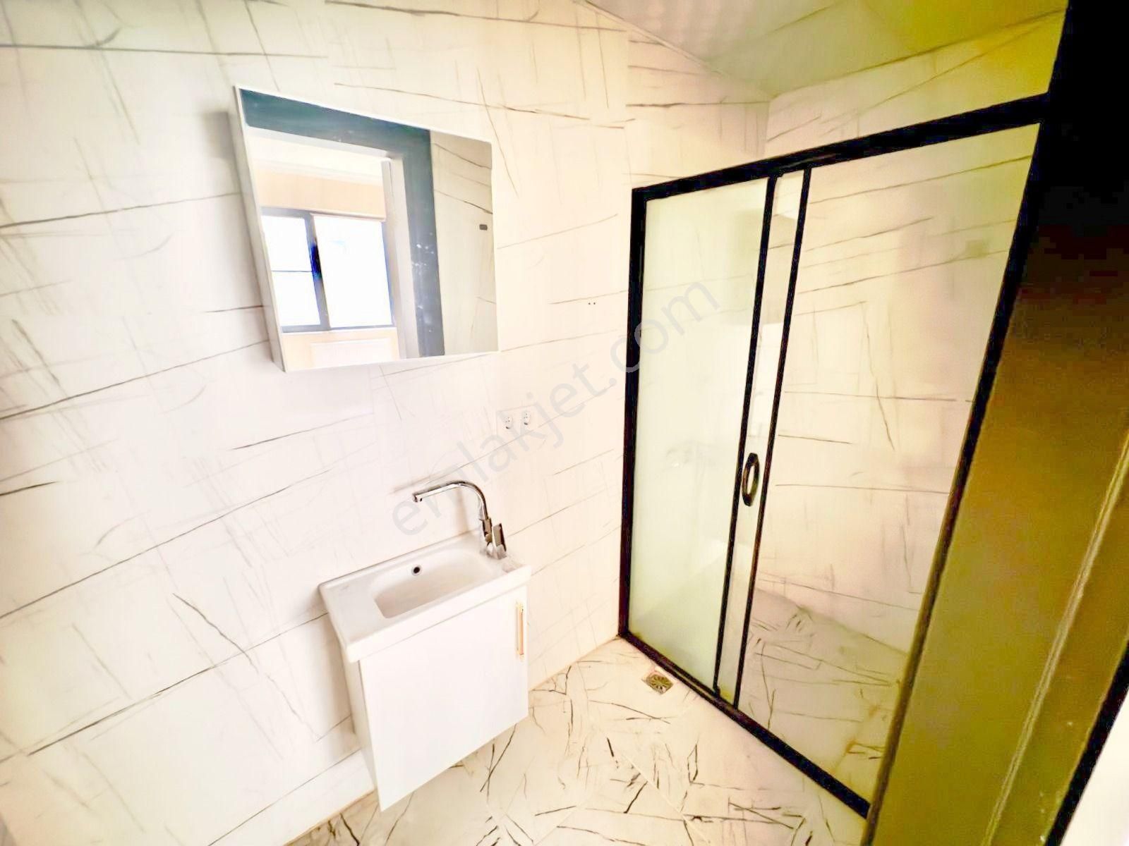 ▇kadıköy'de Ön Cephe Ayrı Mutfaklı Ebeveyn Banyolu 2+1 Daire - Görsel 16