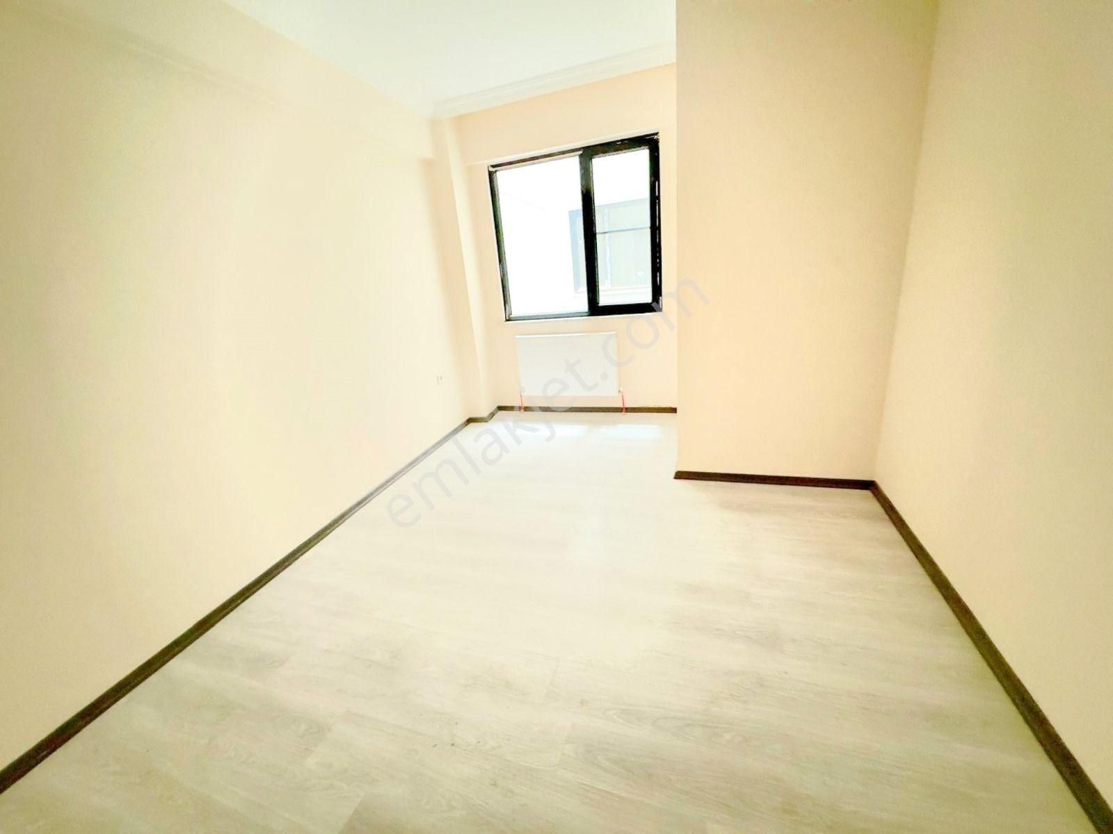 ▇kadıköy'de Ön Cephe Ayrı Mutfaklı Ebeveyn Banyolu 2+1 Daire - Görsel 4