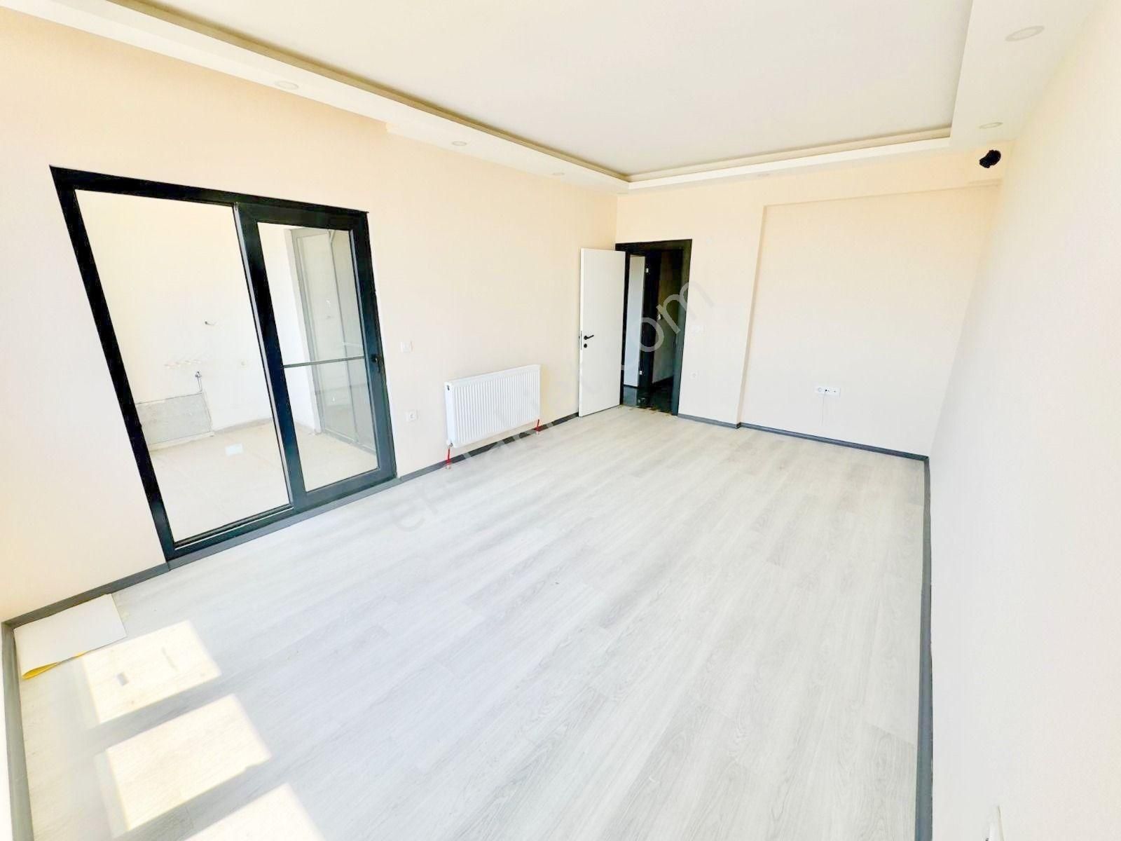 ▇kadıköy'de Ön Cephe Ayrı Mutfaklı Ebeveyn Banyolu 2+1 Daire - Görsel 24
