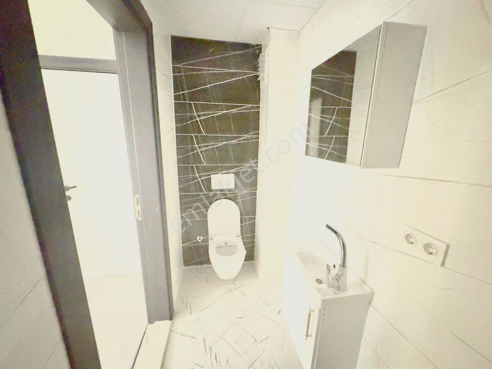 ▇kadıköy'de Ön Cephe Ayrı Mutfaklı Ebeveyn Banyolu 2+1 Daire - Görsel 14