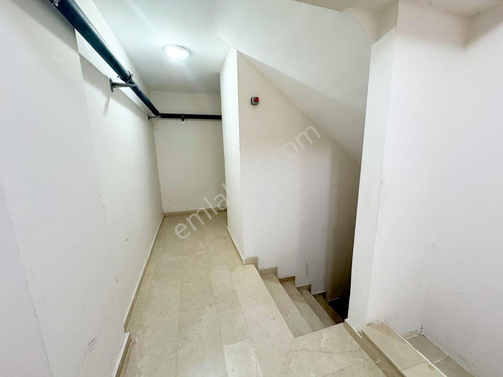 ▇kadıköy'de Ön Cephe Ayrı Mutfaklı Ebeveyn Banyolu 2+1 Daire - Görsel 17