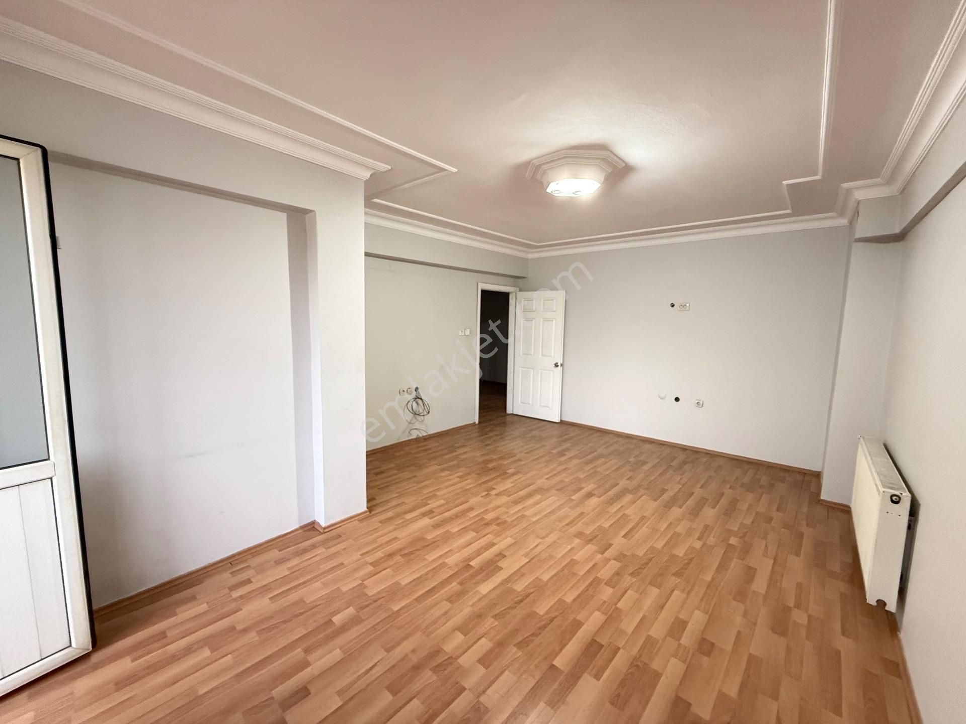 Kazım Karabekir Cadde Üzeri Geniş Tip Satılık 3+2 Dubleks Daire - Görsel 12