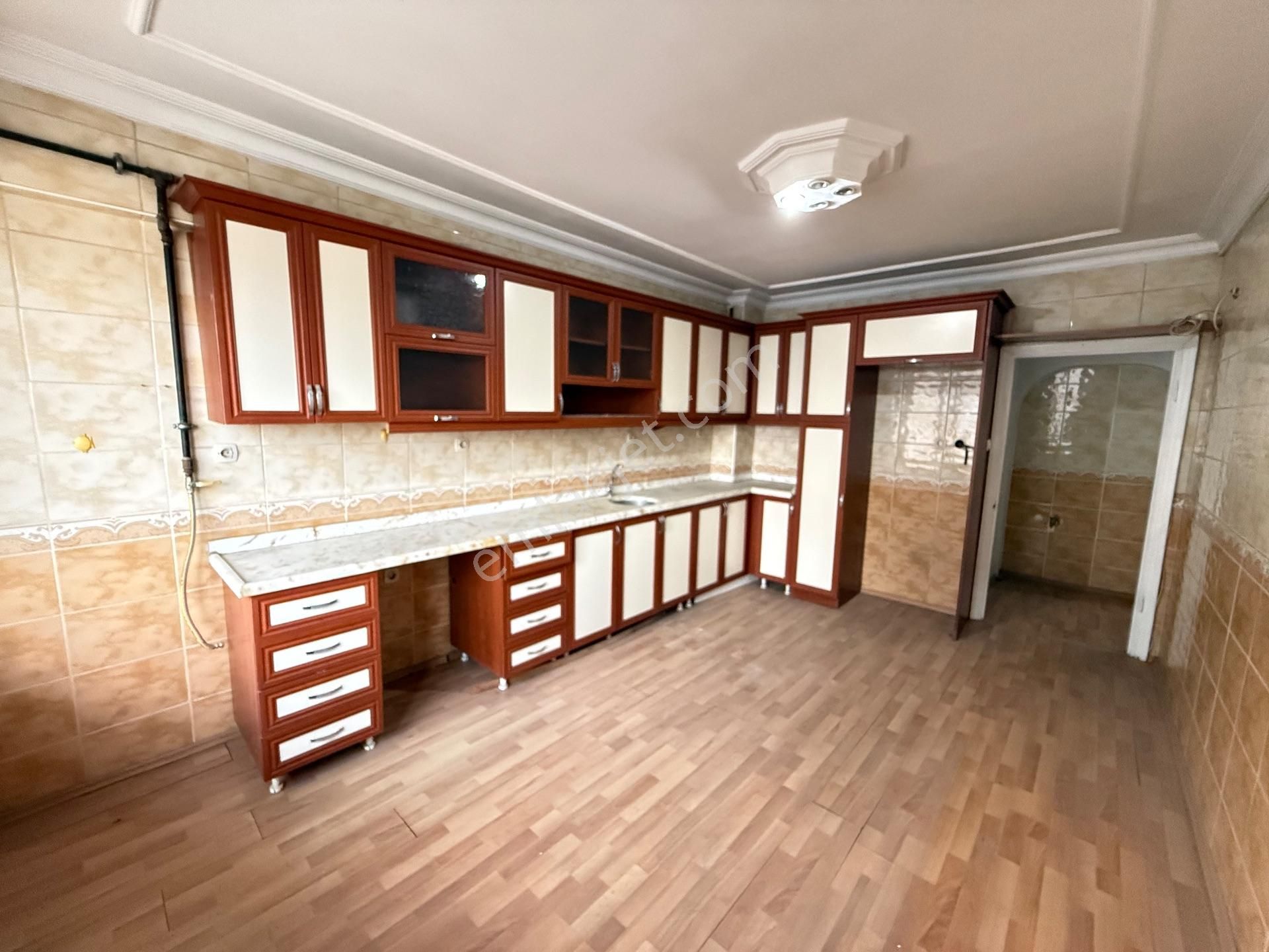 Kazım Karabekir Cadde Üzeri Geniş Tip Satılık 3+2 Dubleks Daire - Görsel 6