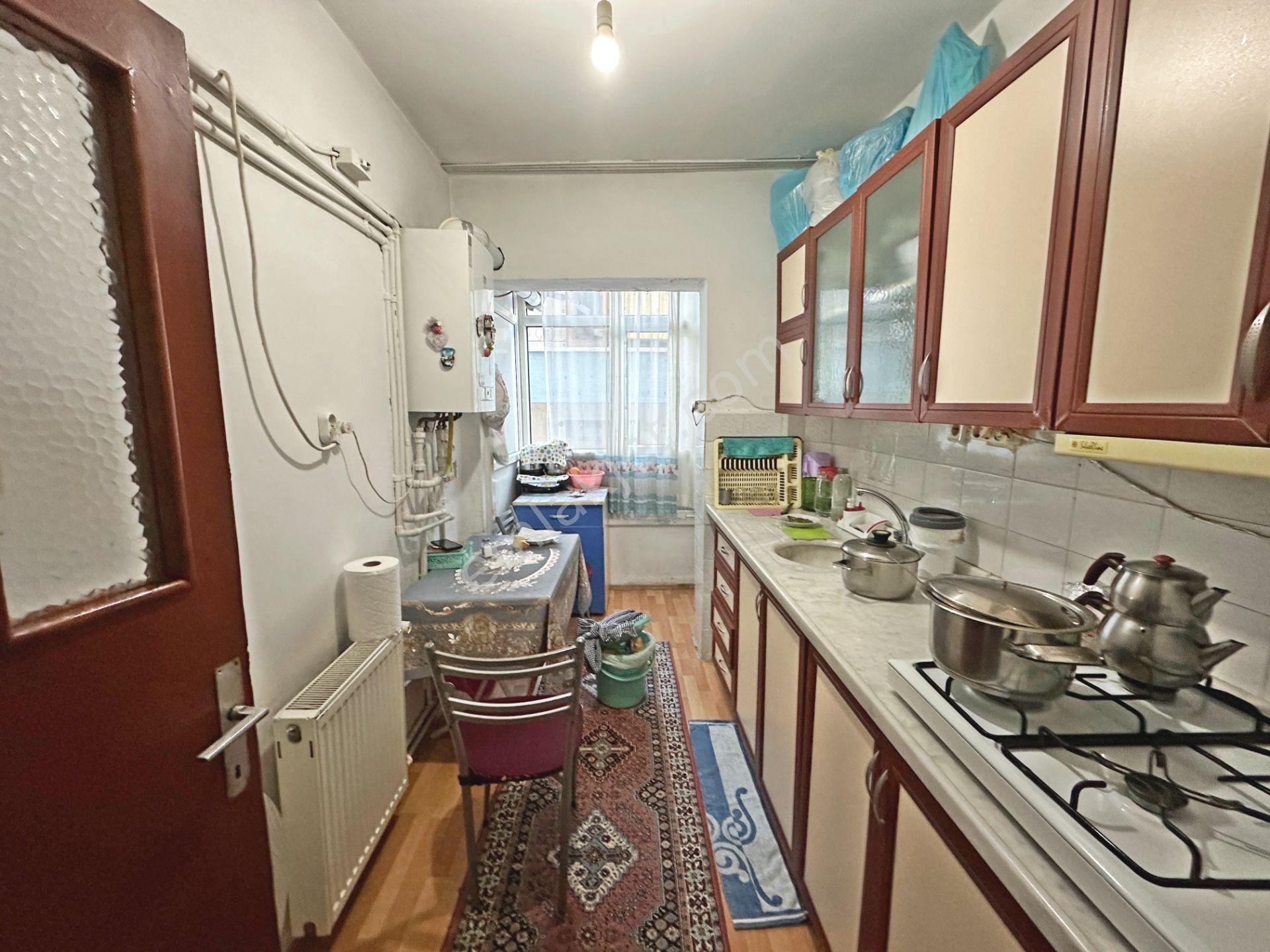 Saimekadın Göbek'de Ön Cephede Ara Kat Konumunda Bakımlı 3+1 Satılık Daire - Görsel 14