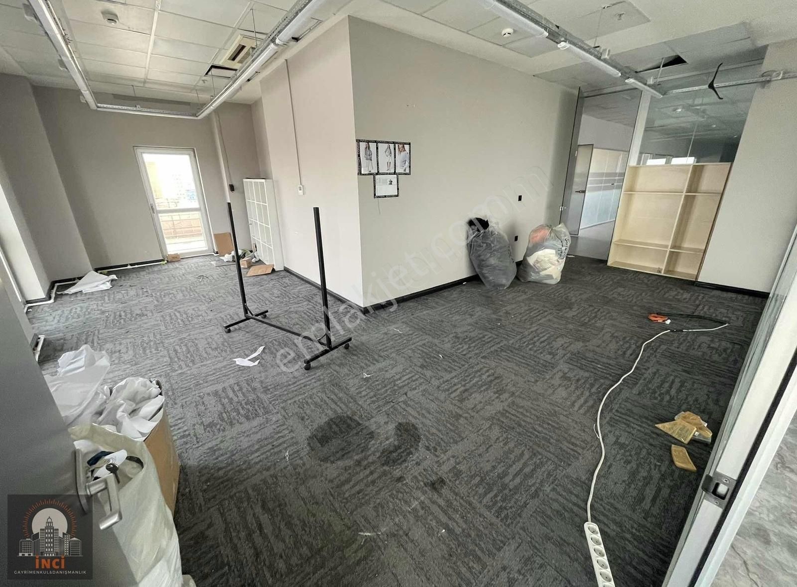 Mahmutbey Metro Yakınında Kiralık 350 M Hazır Ofis Tipi 350 M * - Görsel 13