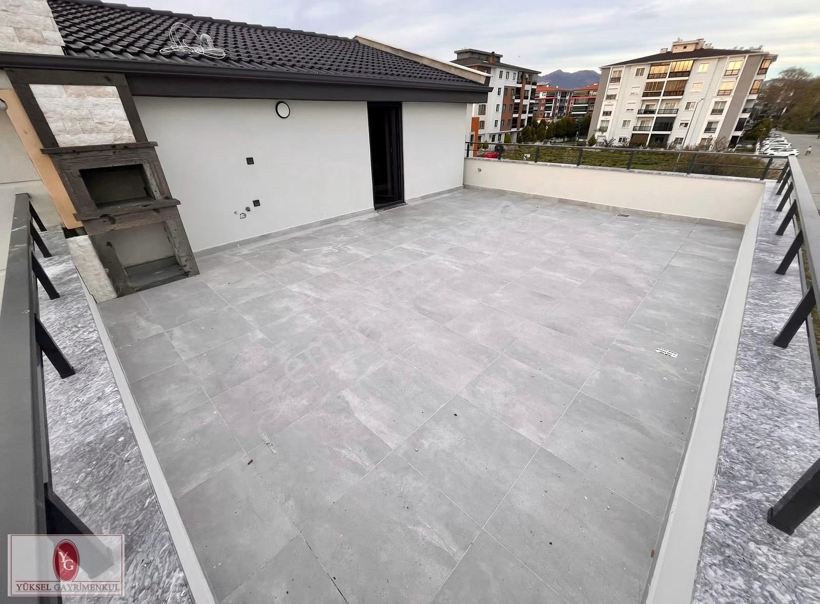 Yükselden Edtemitte 'özel Otoparklı Bahçeli Ultra Lüx' 4+1 Villa - Görsel 18