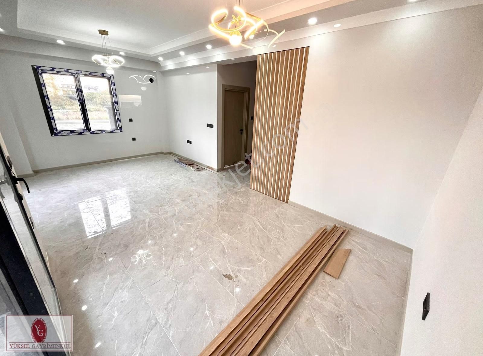 Yükselden Edtemitte 'özel Otoparklı Bahçeli Ultra Lüx' 4+1 Villa - Görsel 2