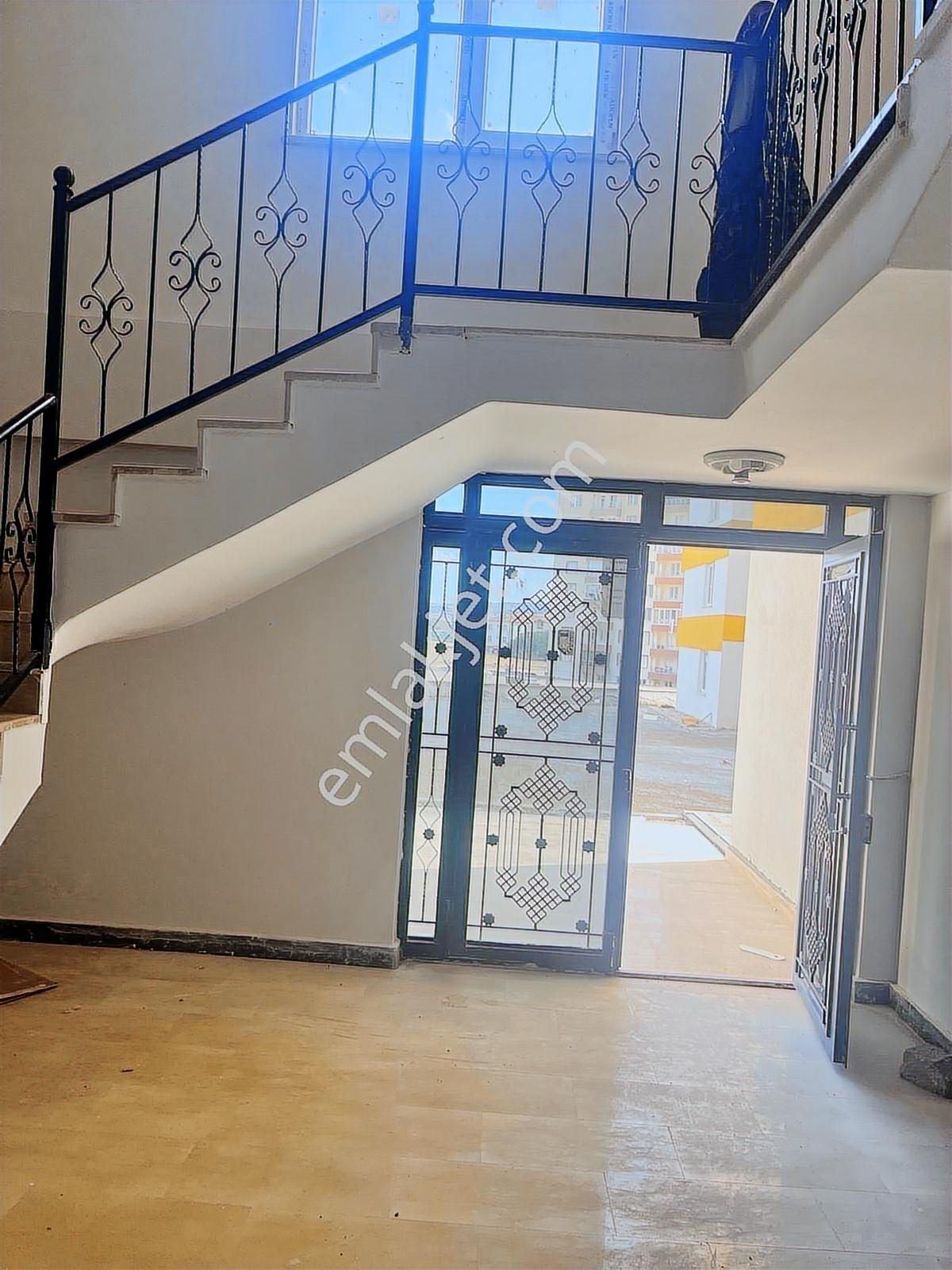 Erol Emlaktan Aydınlık Evler Mah Azat Sts 150m2 3+1 Satılık Dair - Görsel 18