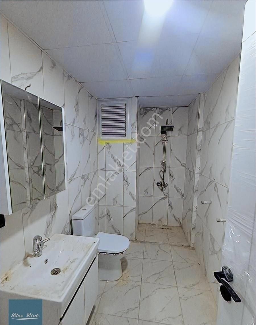 Kuşadası Havuzlu Kapalı Otoparklı Site İci Ferah 1+1 Daire - Görsel 6