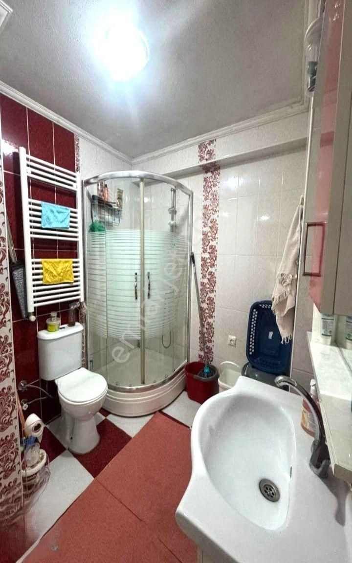 Gemlik Hürriyet Caddesi Civarı Yeni Bina Kat Mülkiyetli Daire - Görsel 14