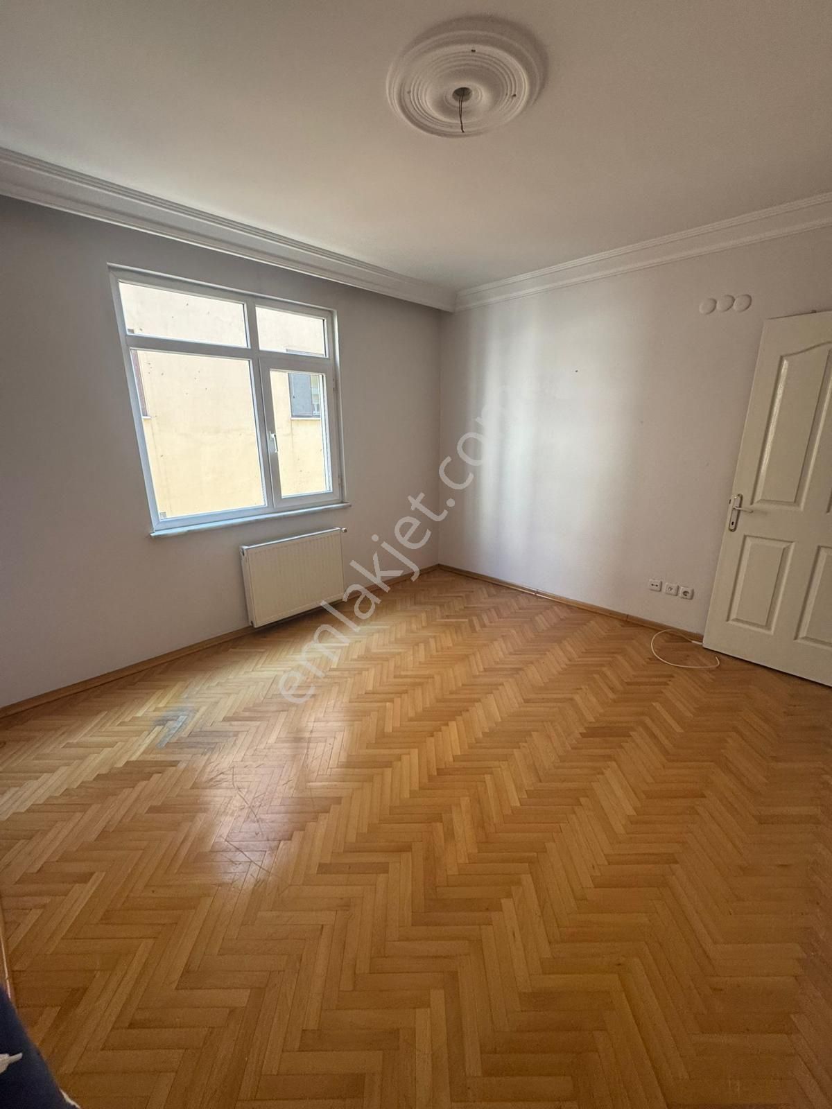 Altunizade Erzurum Sitesinde 155m2 1.kat Satılık Daire - Görsel 22