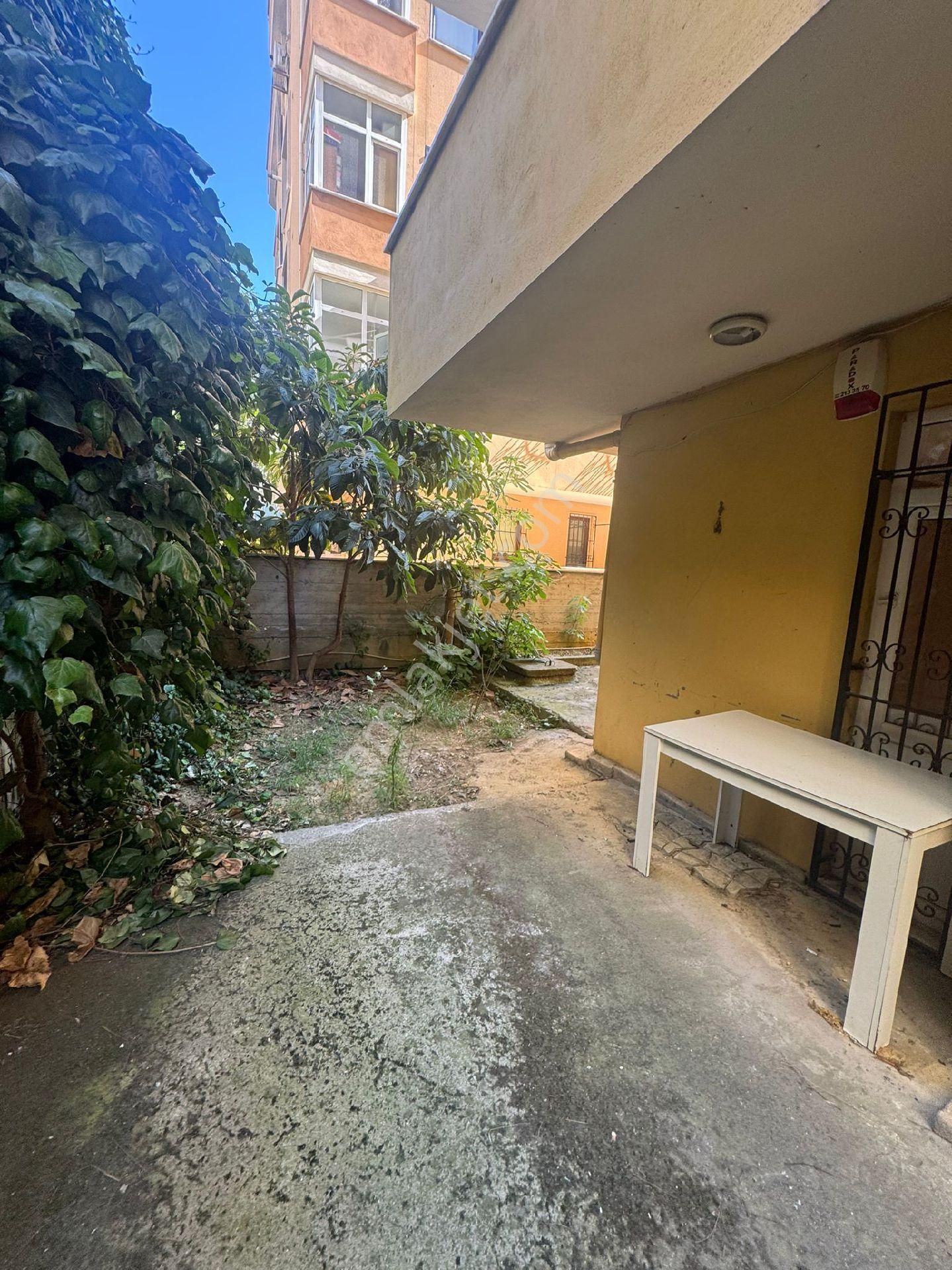 Altunizade Erzurum Sitesinde 155m2 1.kat Satılık Daire - Görsel 13