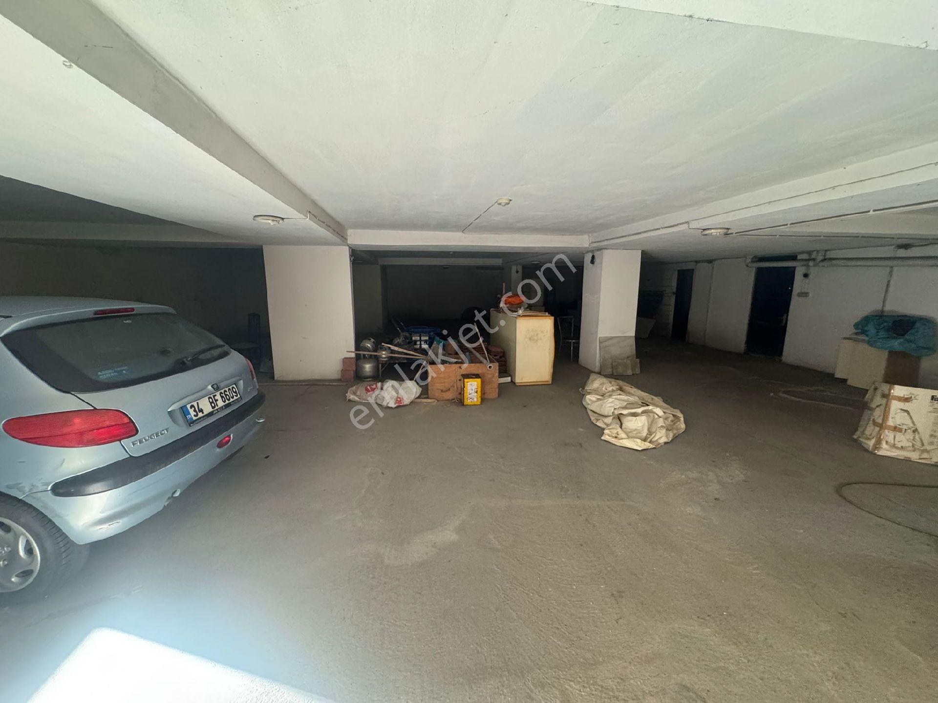 Altunizade Erzurum Sitesinde 155m2 1.kat Satılık Daire - Görsel 10