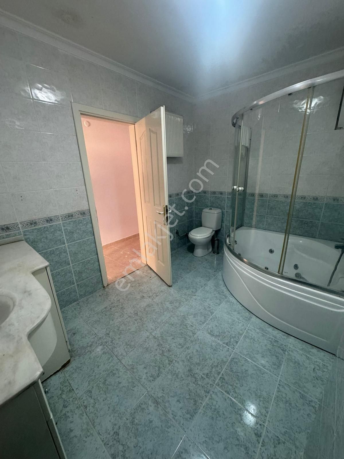 Altunizade Erzurum Sitesinde 155m2 1.kat Satılık Daire - Görsel 24