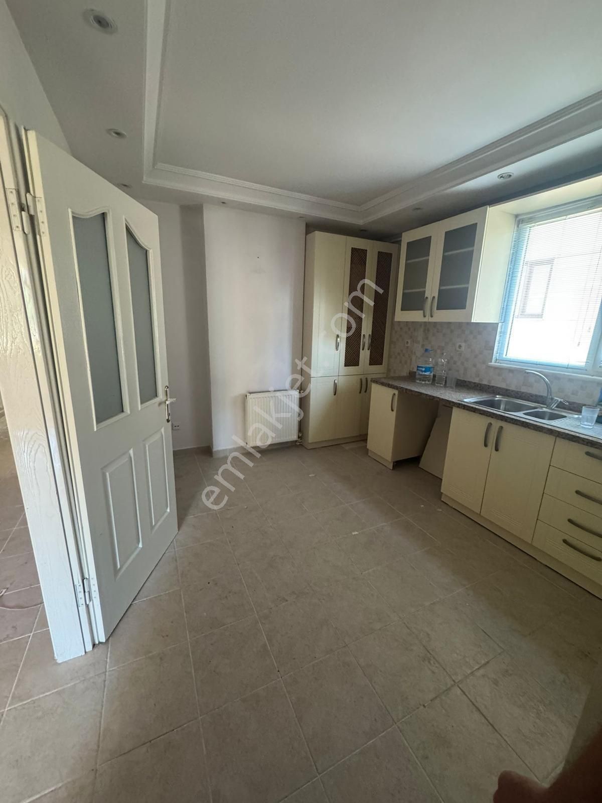 Altunizade Erzurum Sitesinde 155m2 1.kat Satılık Daire - Görsel 15