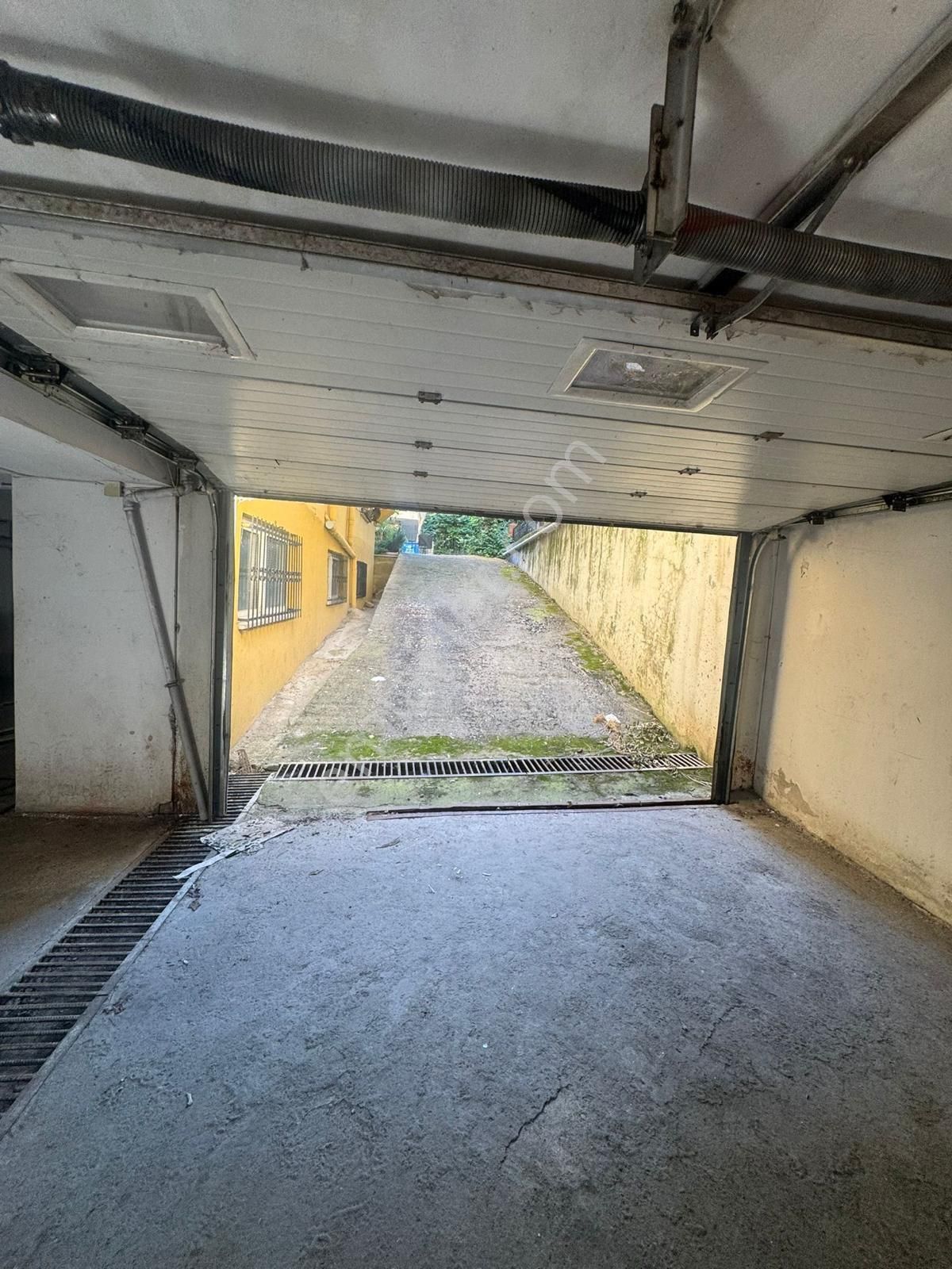 Altunizade Erzurum Sitesinde 155m2 1.kat Satılık Daire - Görsel 18