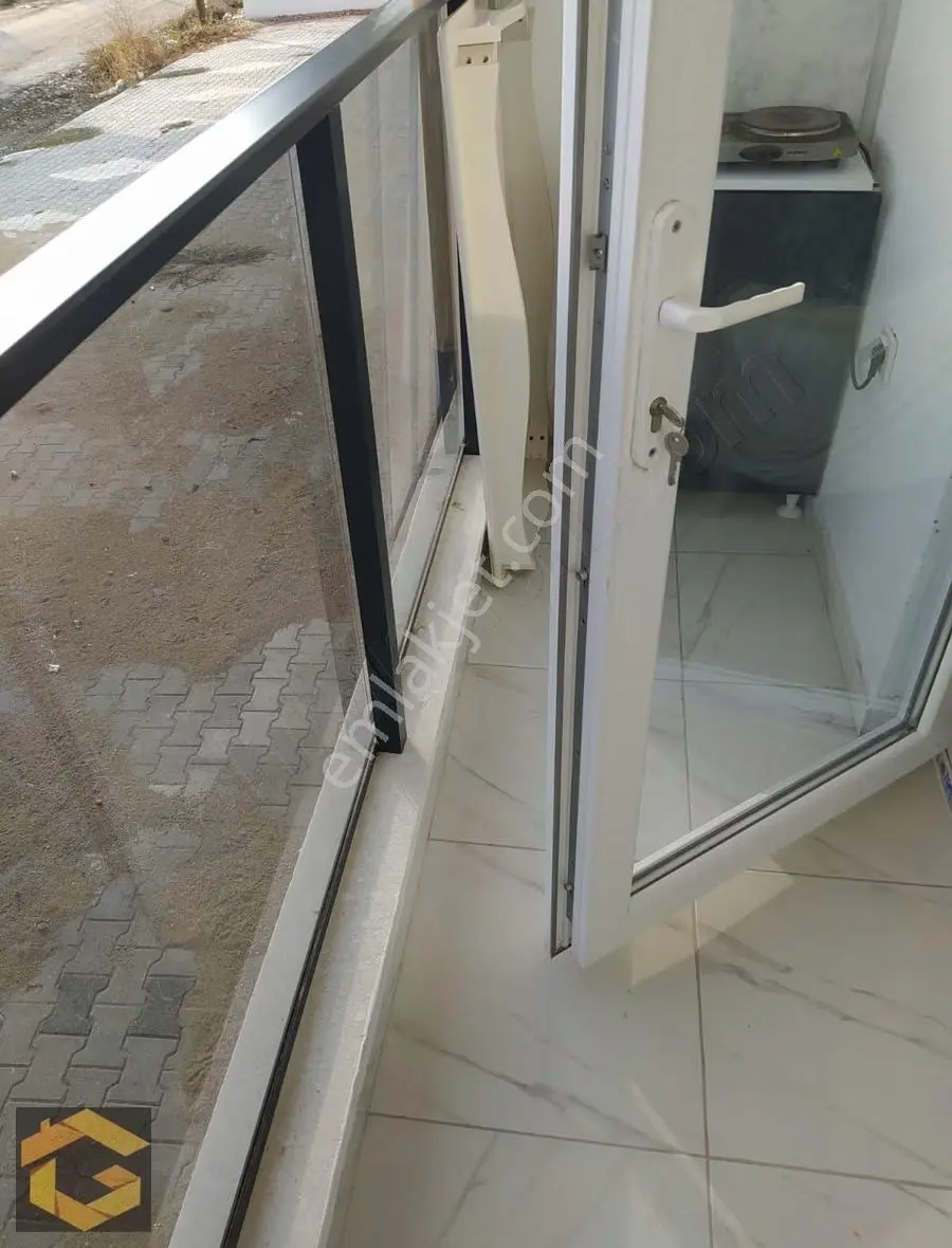 Dumlupınar Merkezde 1+1 Satılık Daire - Görsel 5