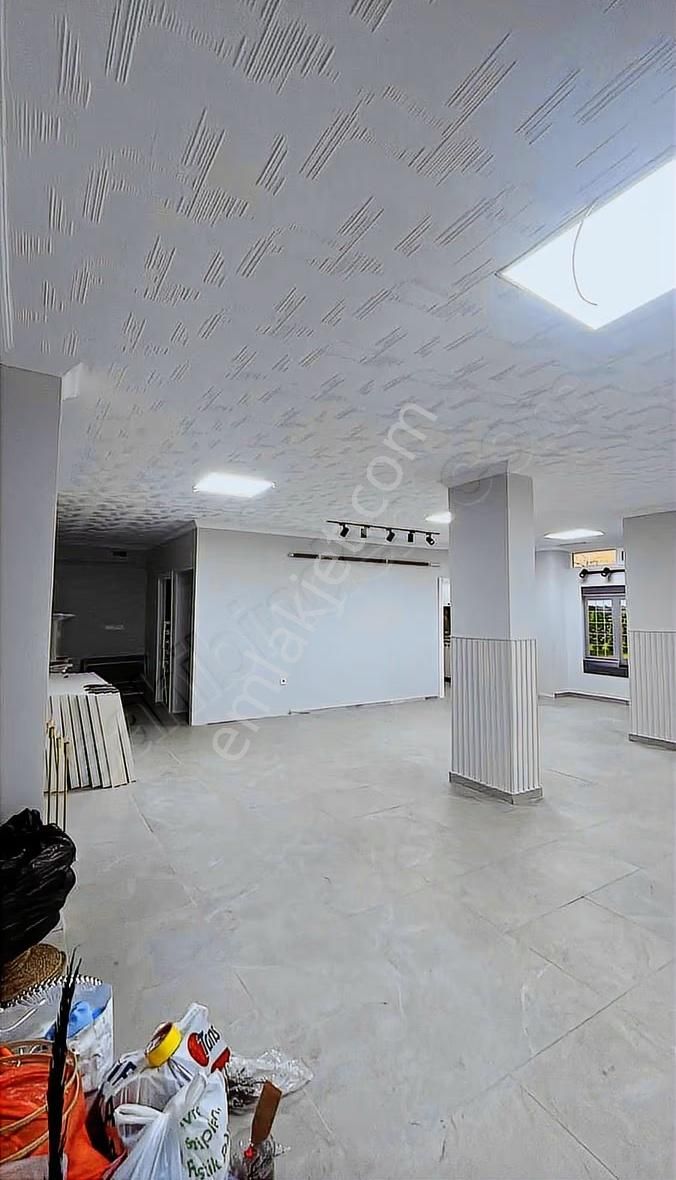 Ulaşıma Yakın 120m2 Dükkan