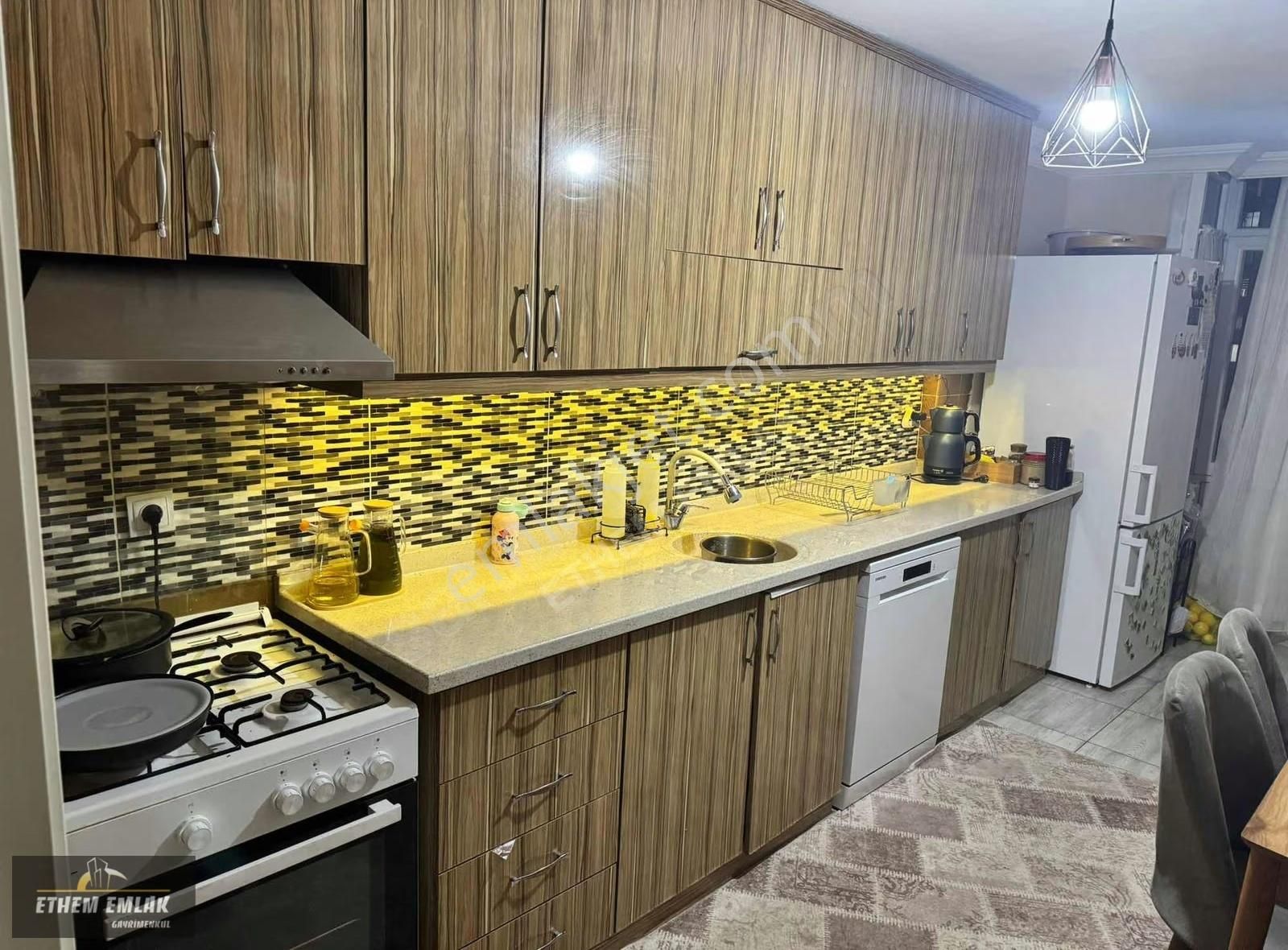 Kenan Evren Bulvarında Kaalı Mutfaklı Geniş Masrafsız 3+1 - Görsel 15