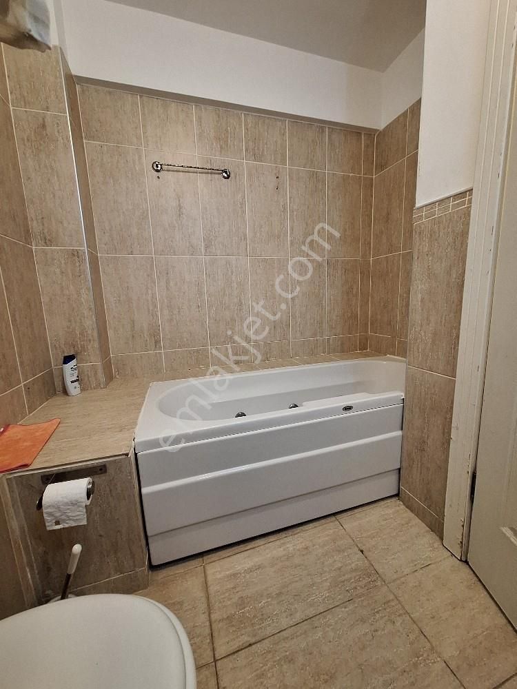 Kuşadası Merkezde Özel Plaji Olan Deniz Manzaralı Villa - Görsel 31