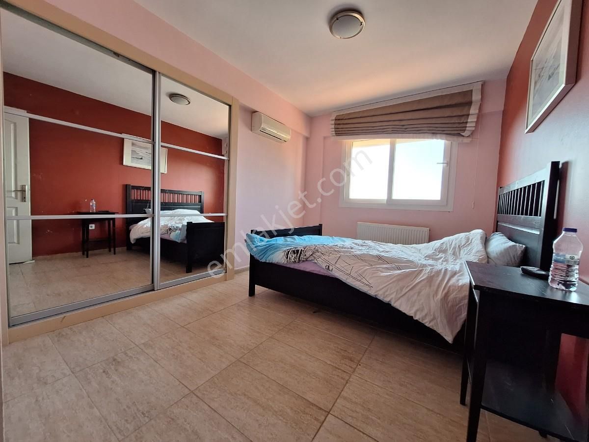 Kuşadası Merkezde Özel Plaji Olan Deniz Manzaralı Villa - Görsel 30