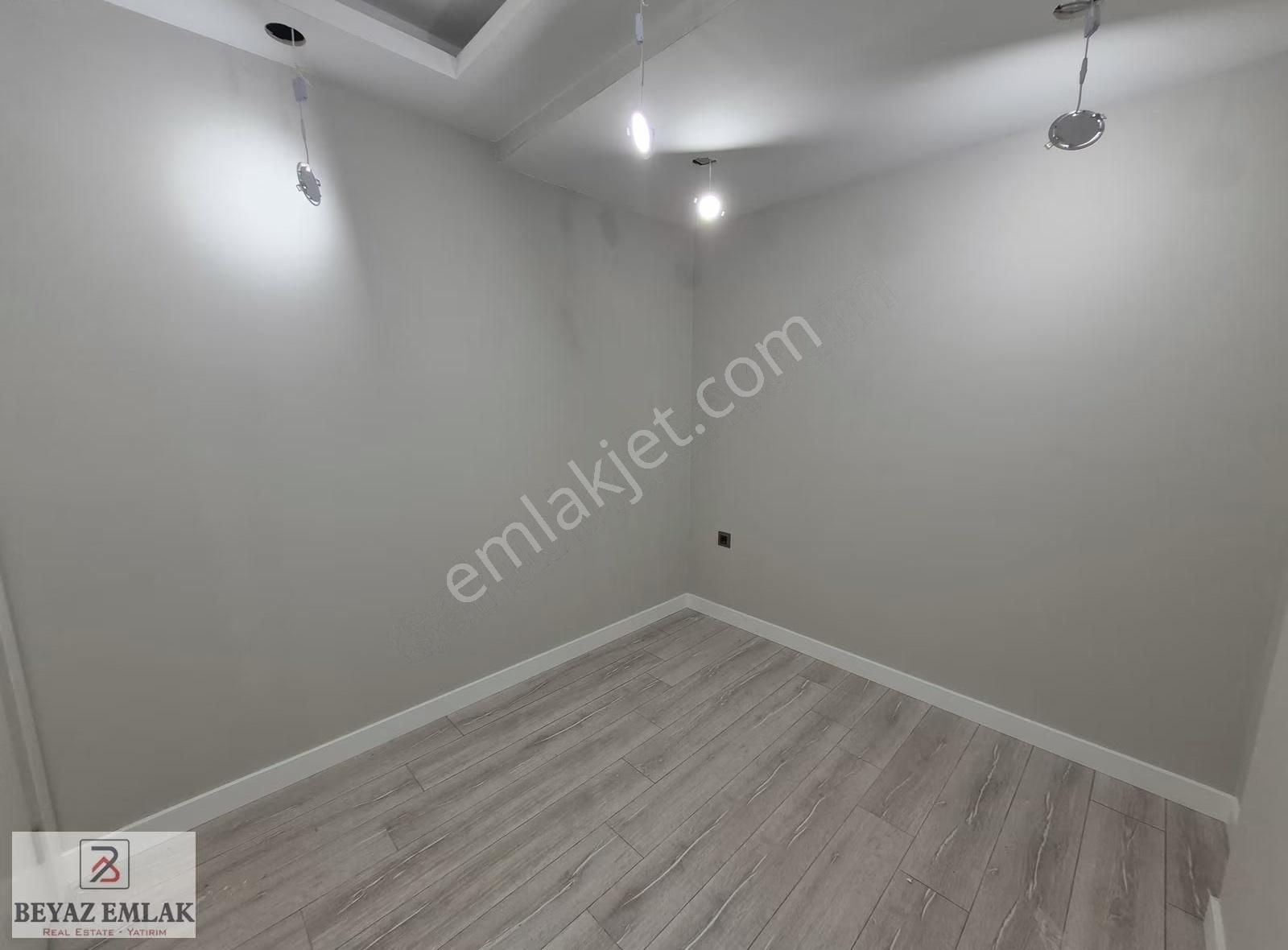 Yıldız Mah. Merkezi Konumda Doğalgazlı 2+1 Sıfır Ters Dubleks - Görsel 5